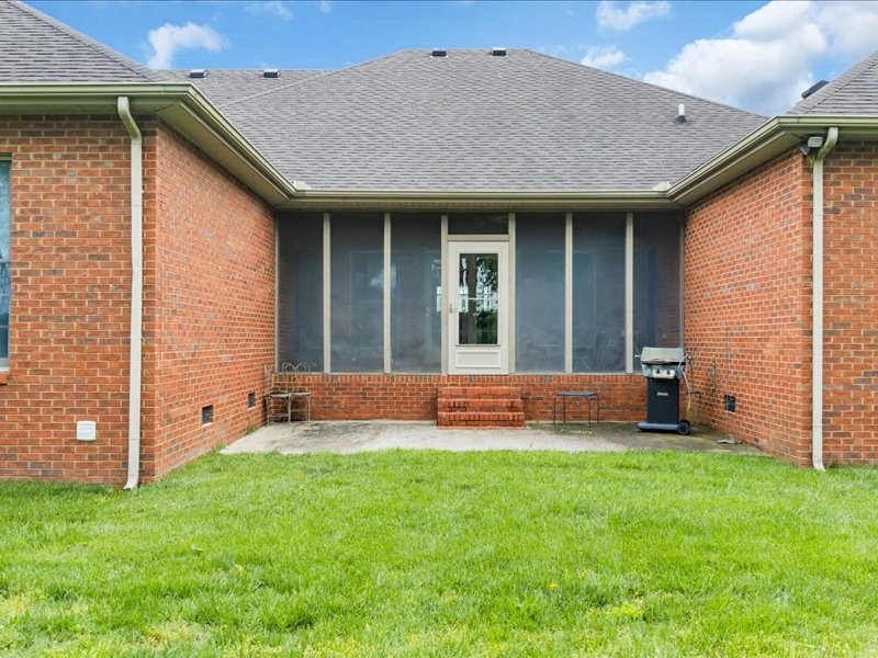 261 Bell Dr, W