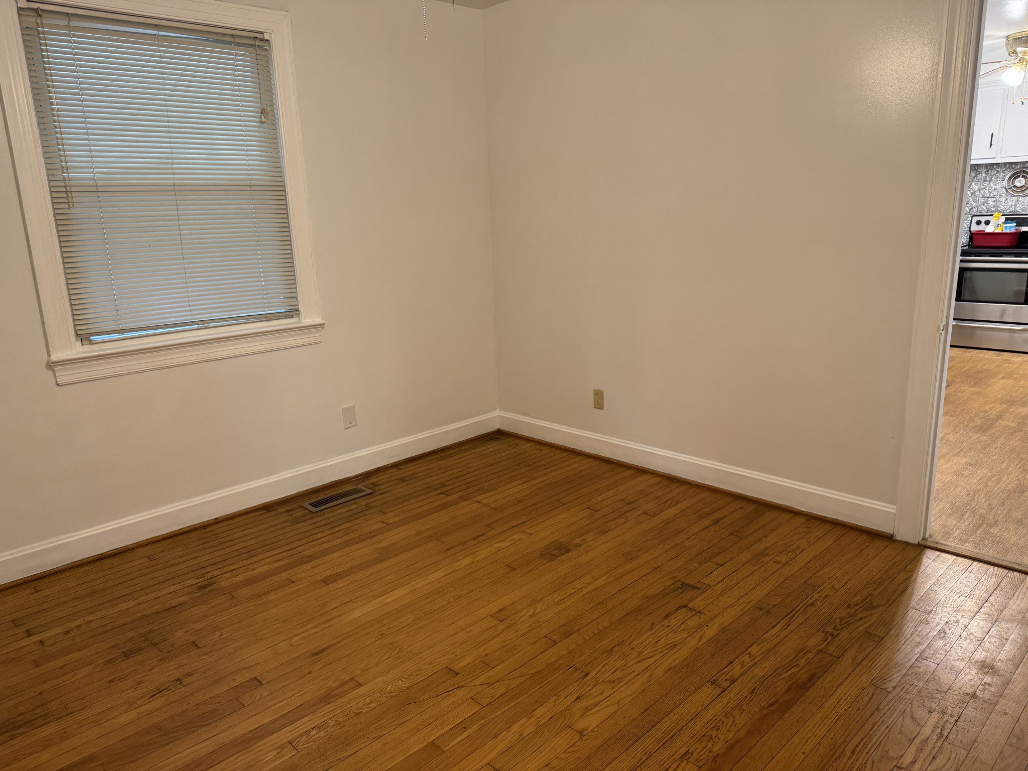 207 Elmwood Dr