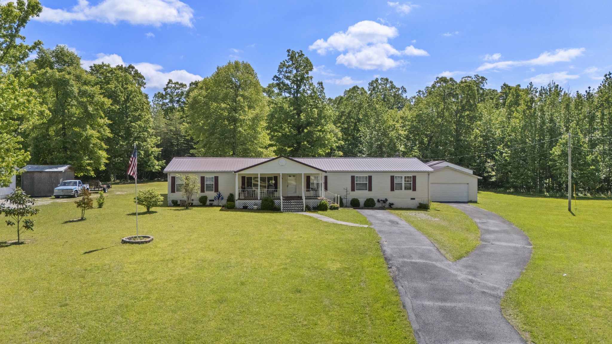 78 Treeline Ct