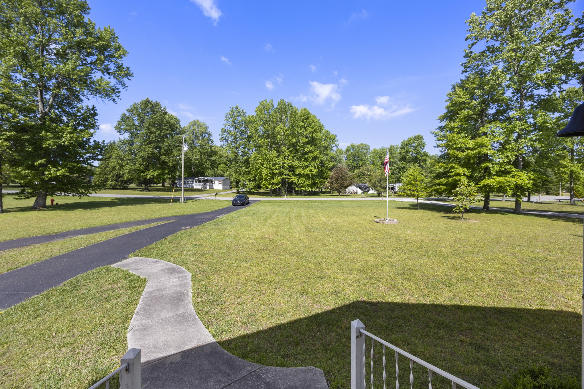 78 Treeline Ct