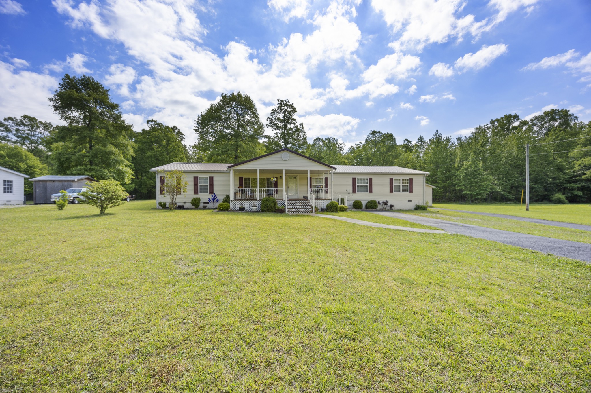 78 Treeline Ct