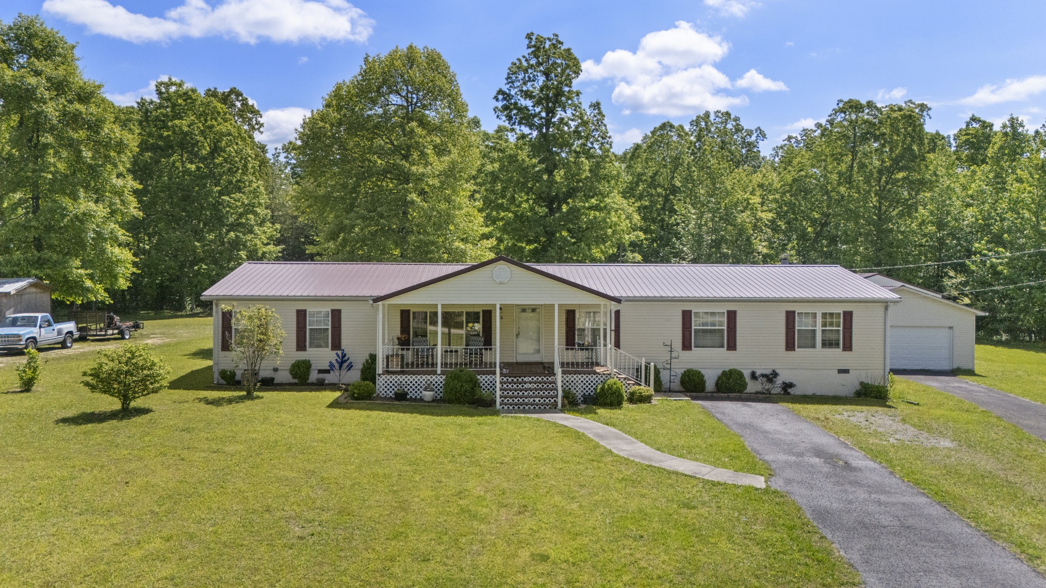 78 Treeline Ct