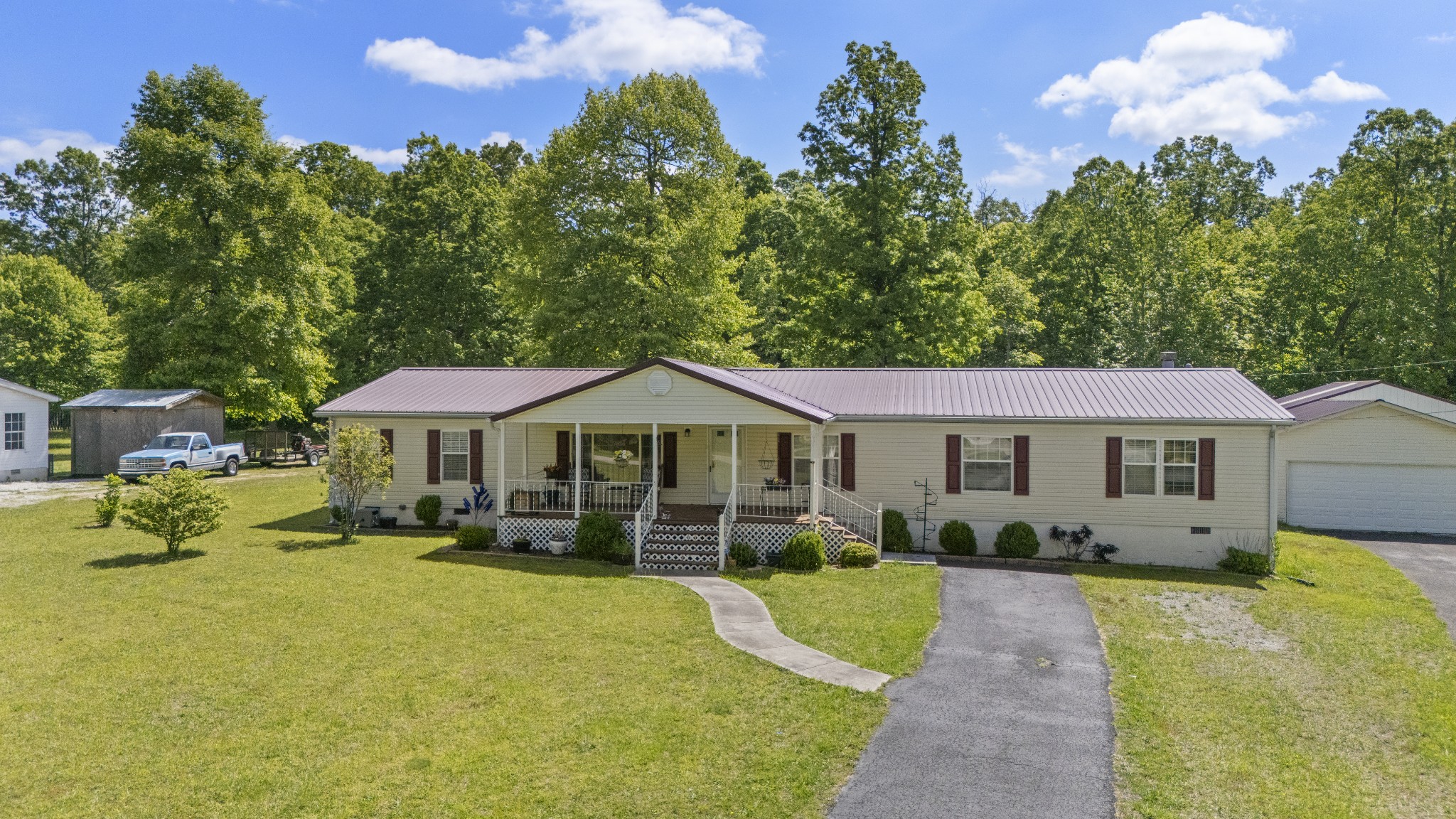 78 Treeline Ct