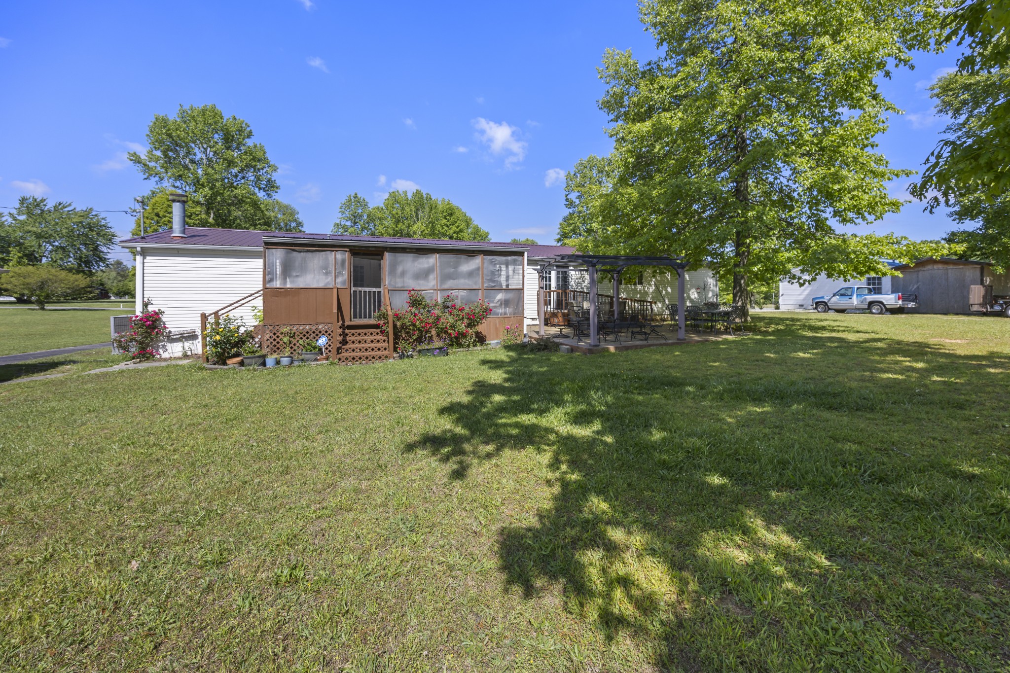 78 Treeline Ct