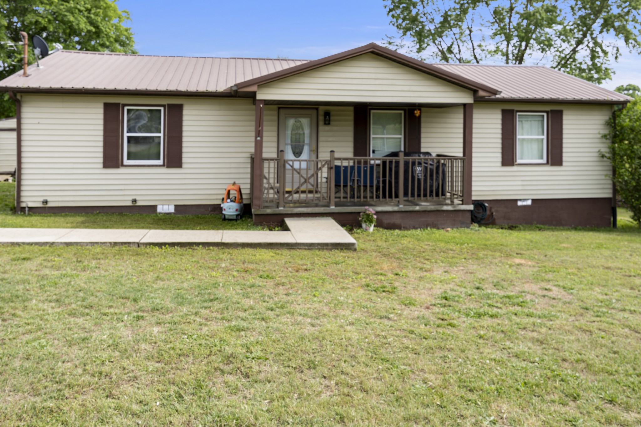 421 Shady Grove Rd