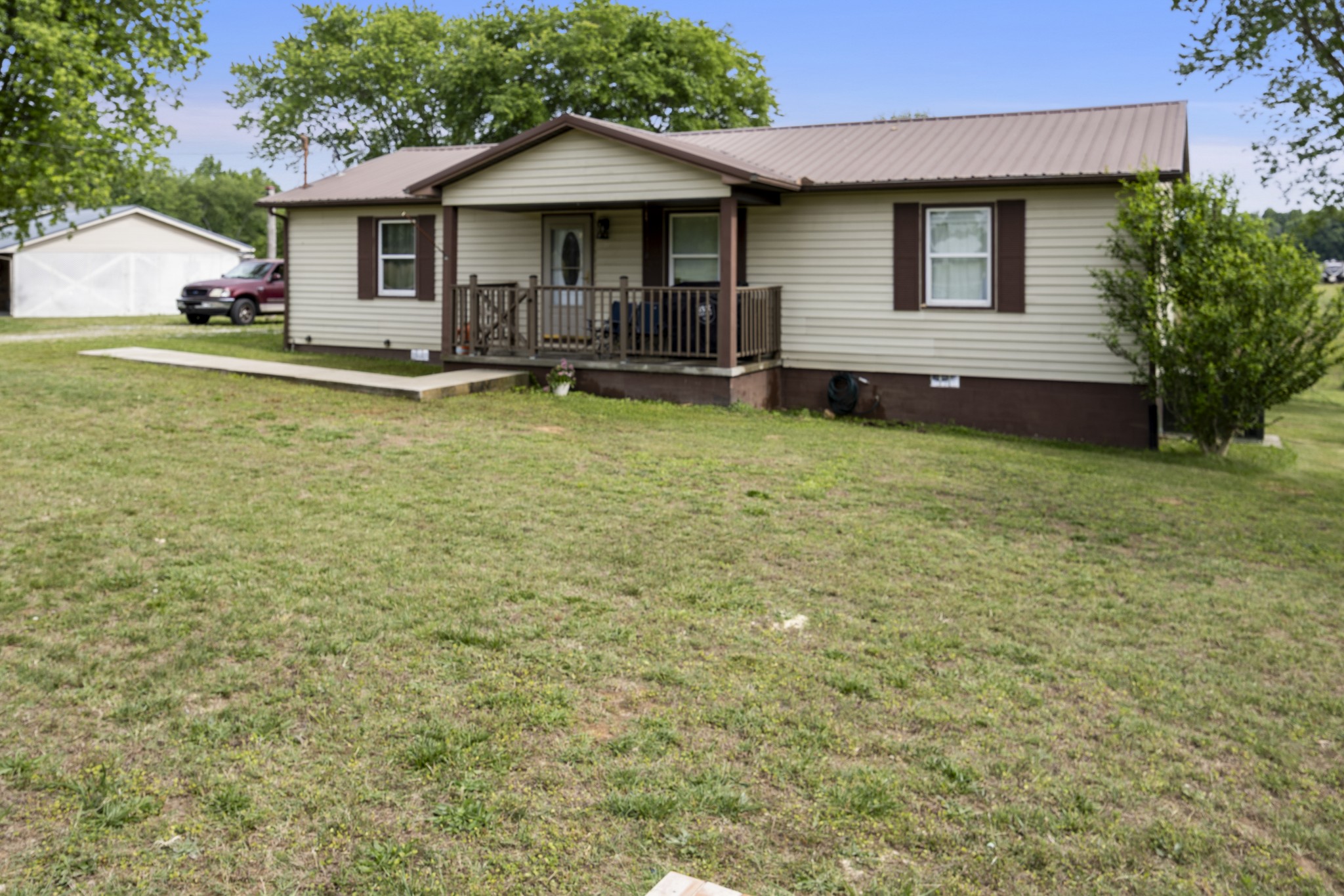 421 Shady Grove Rd