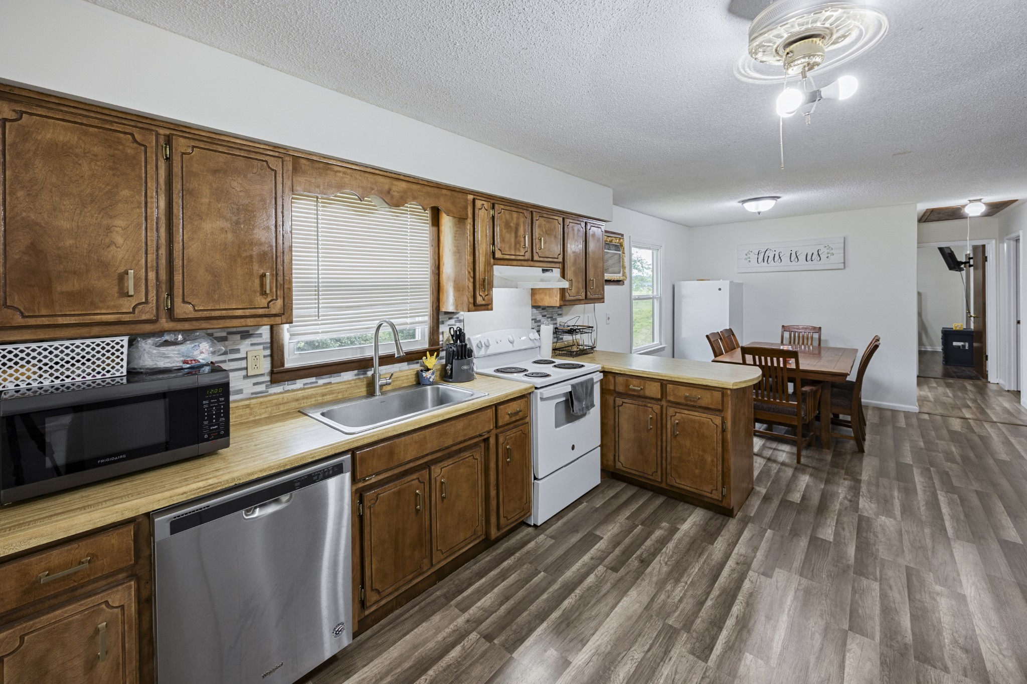 421 Shady Grove Rd