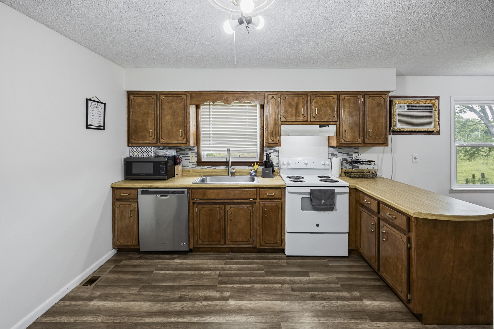 421 Shady Grove Rd