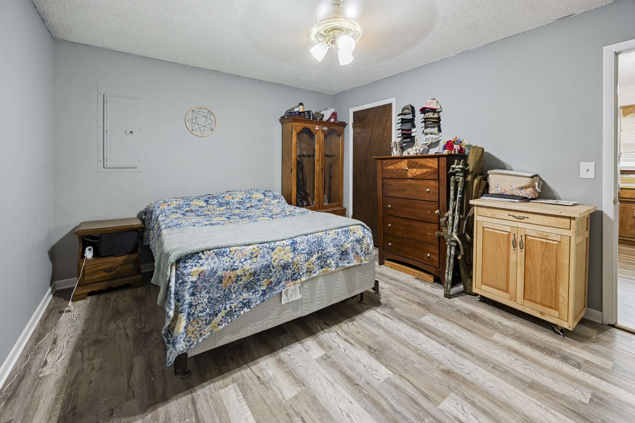 421 Shady Grove Rd