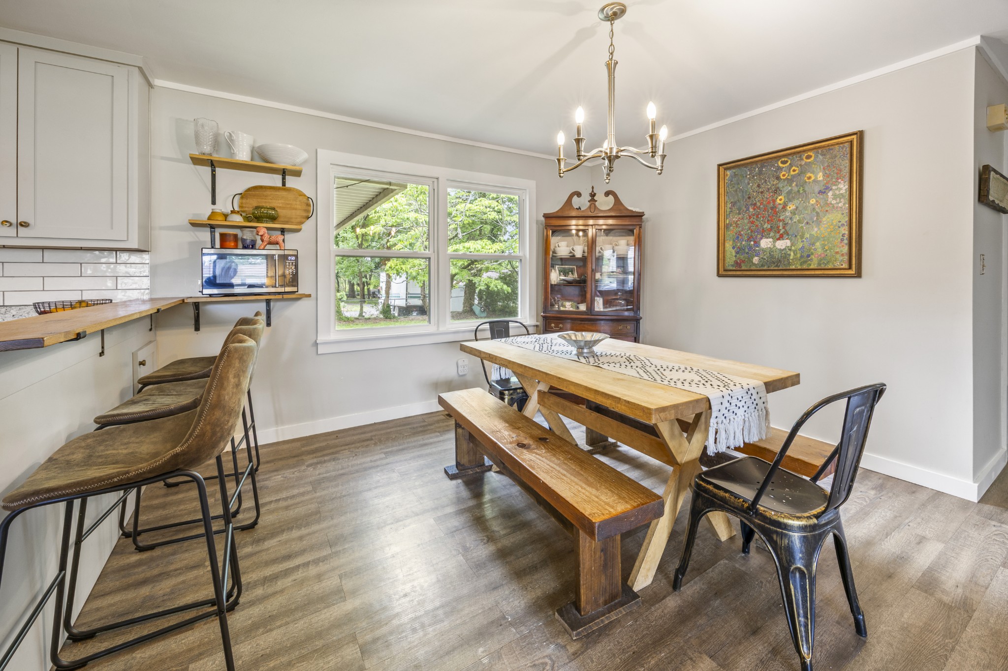 112 Bel Aire Dr
