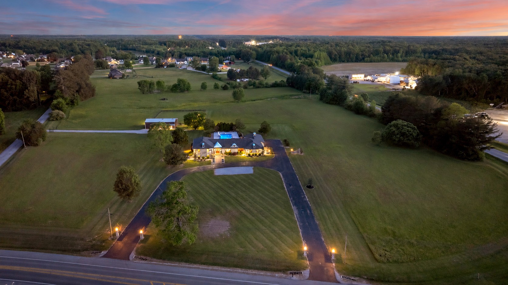 5016 Hillsboro Hwy