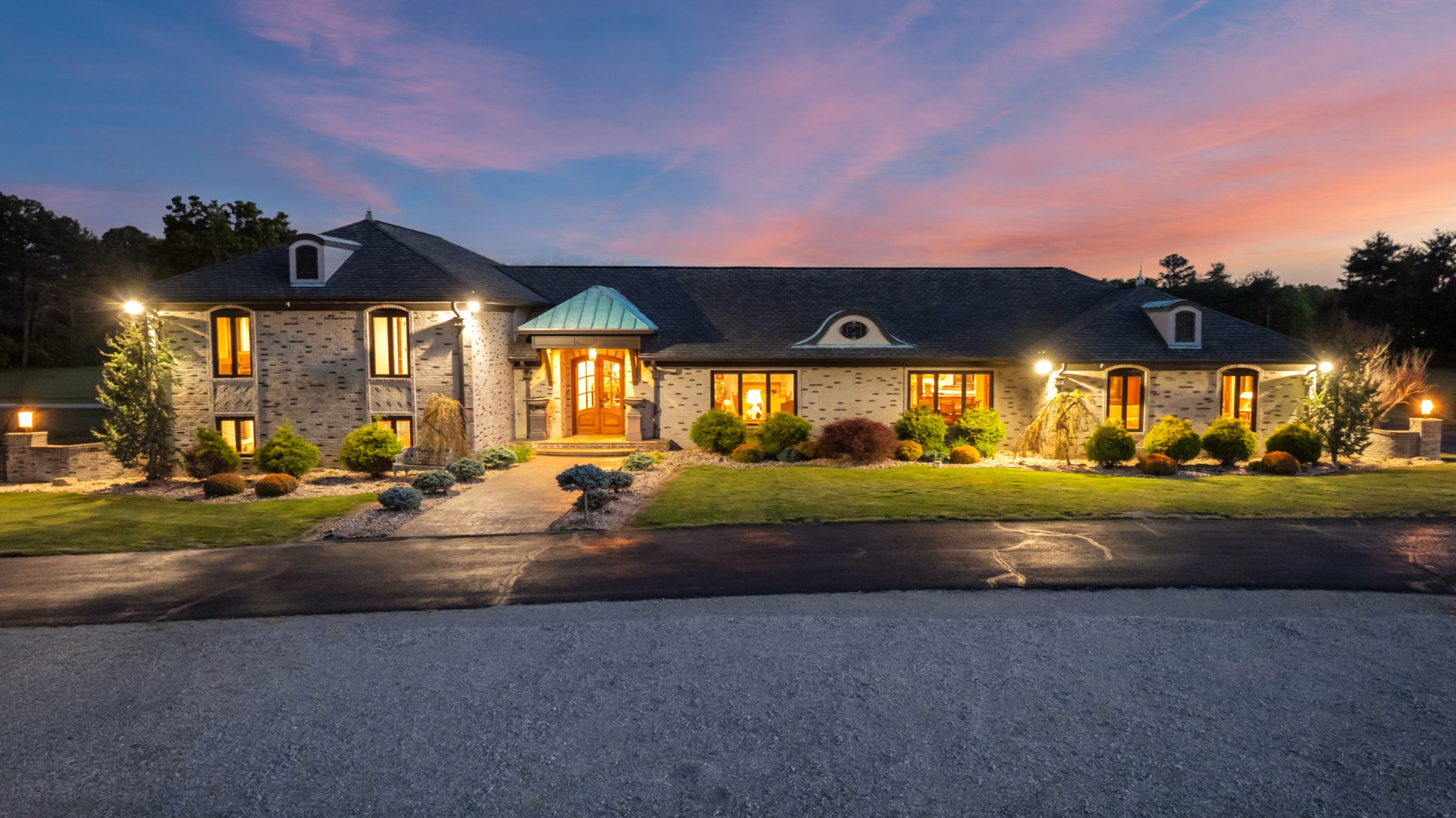 5016 Hillsboro Hwy