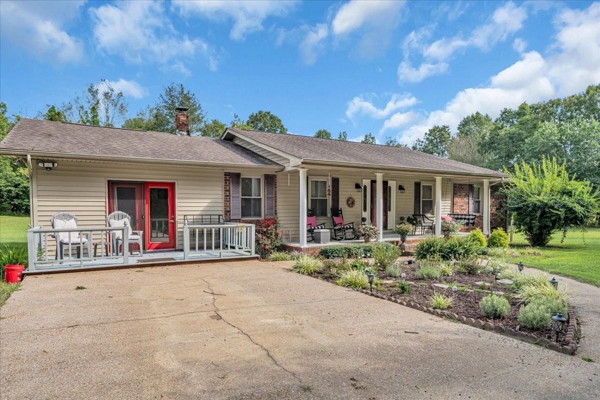 161 Brown Ln