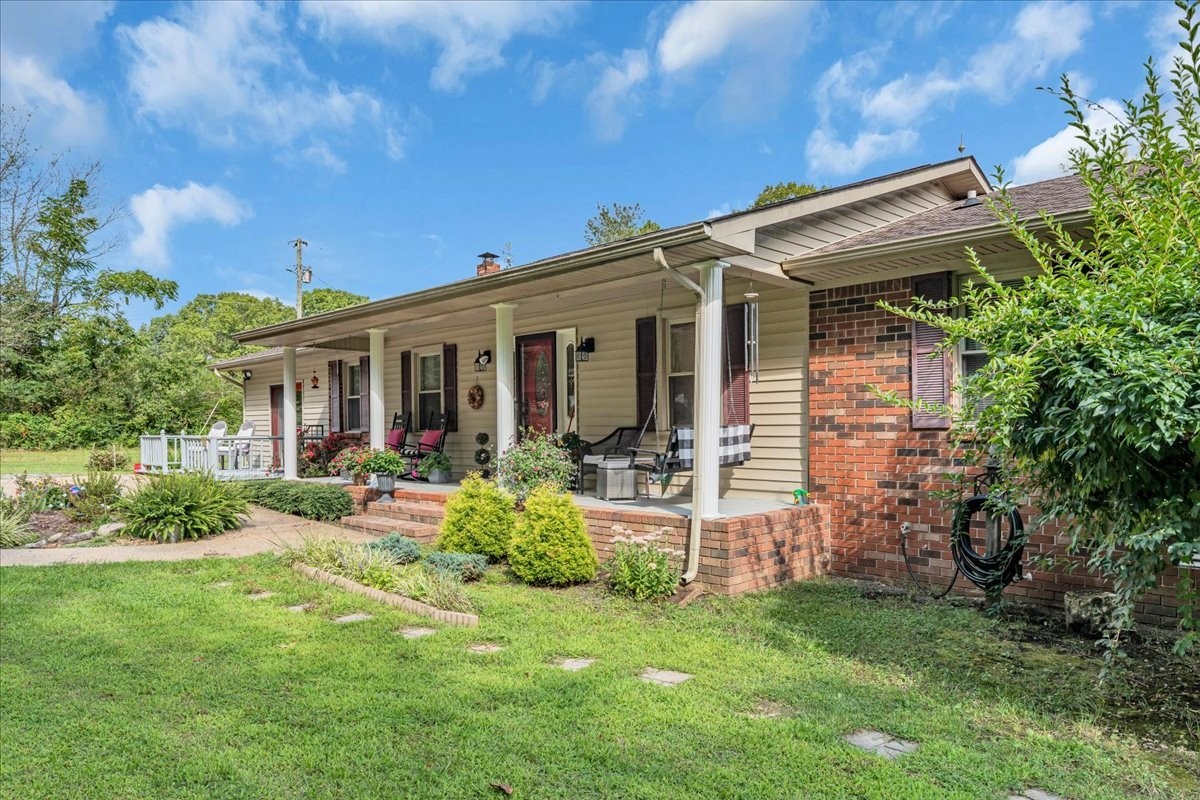 161 Brown Ln