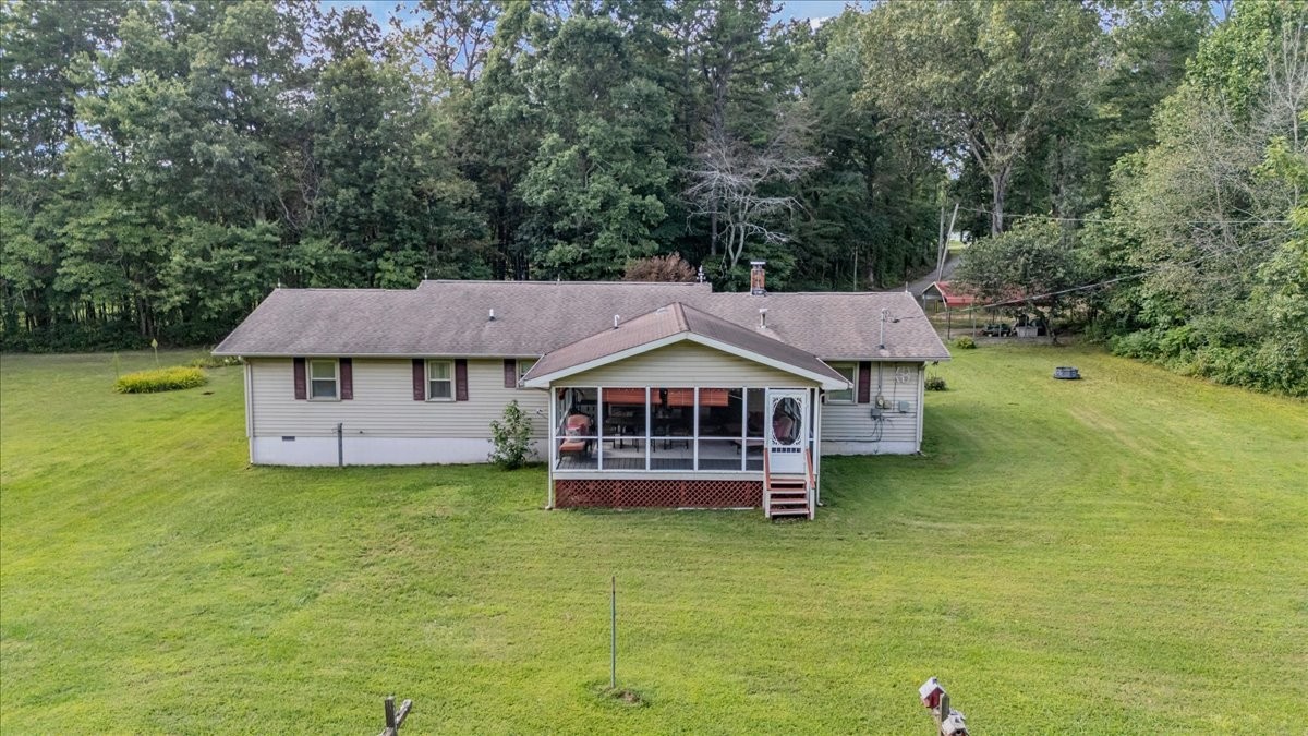 161 Brown Ln
