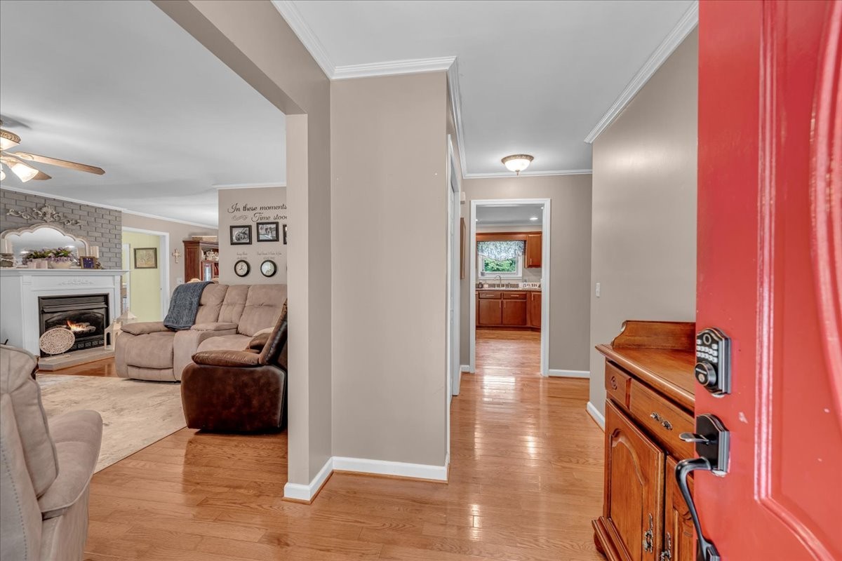 161 Brown Ln