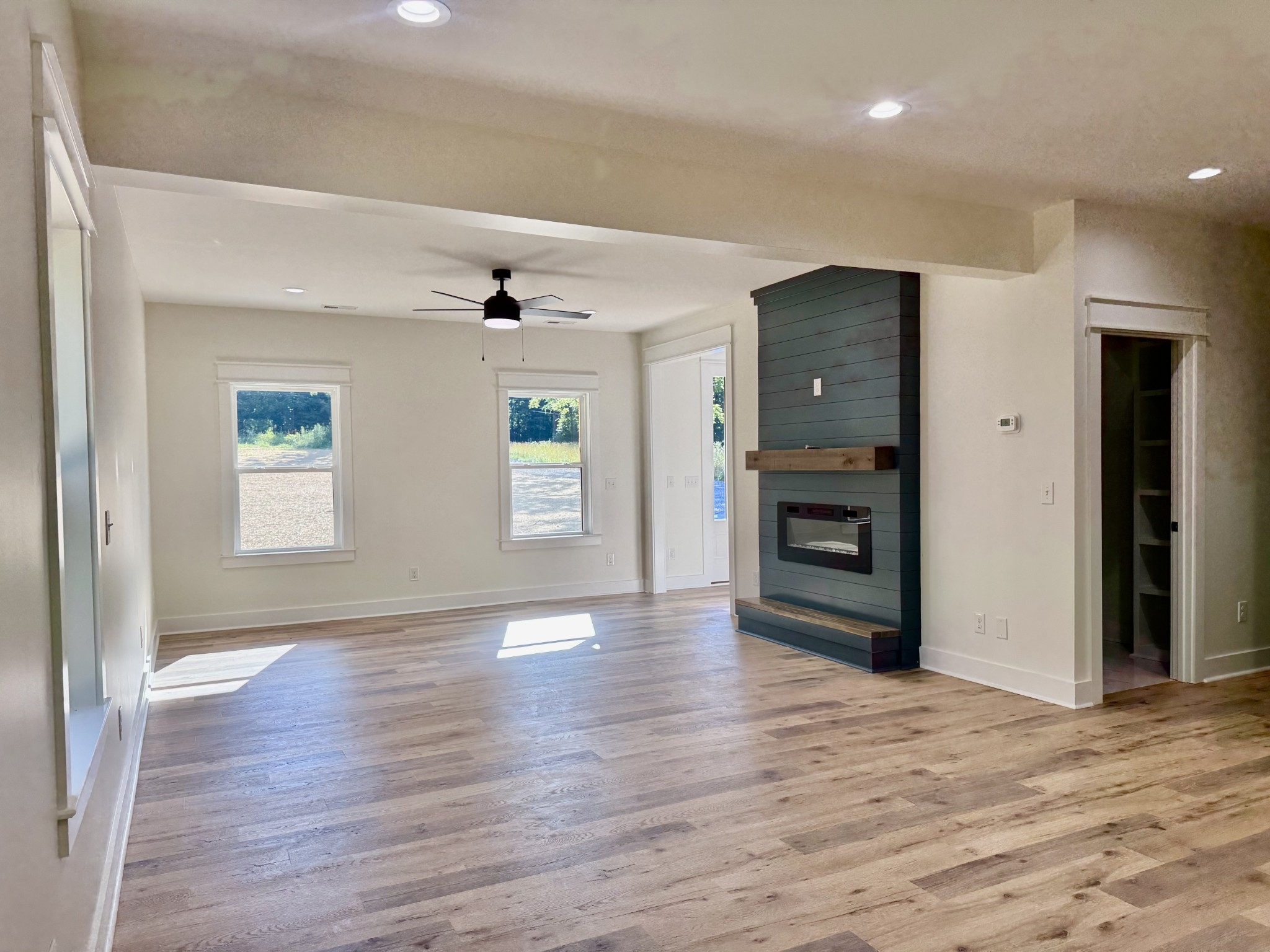 355 Summitville