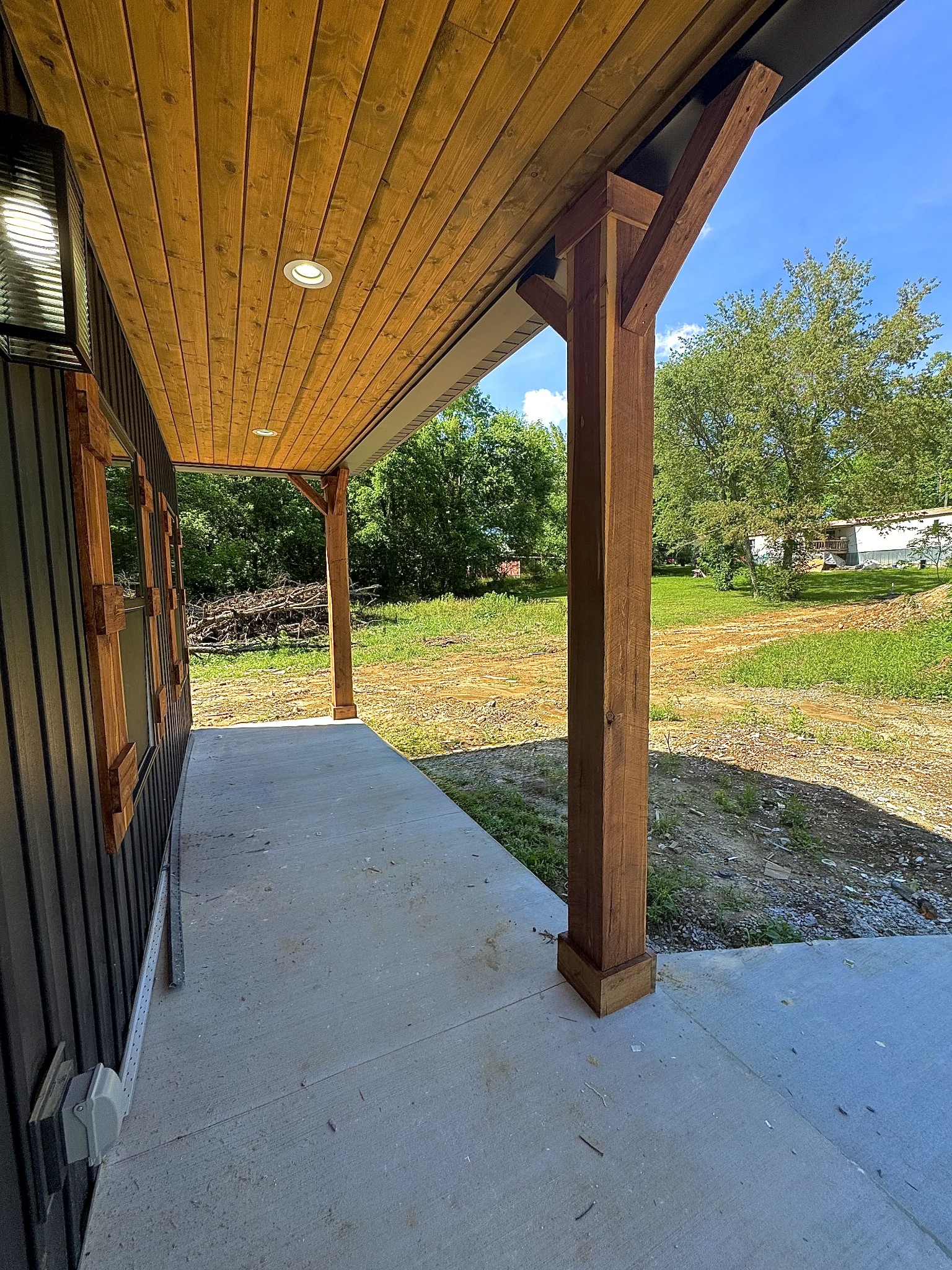 355 Summitville