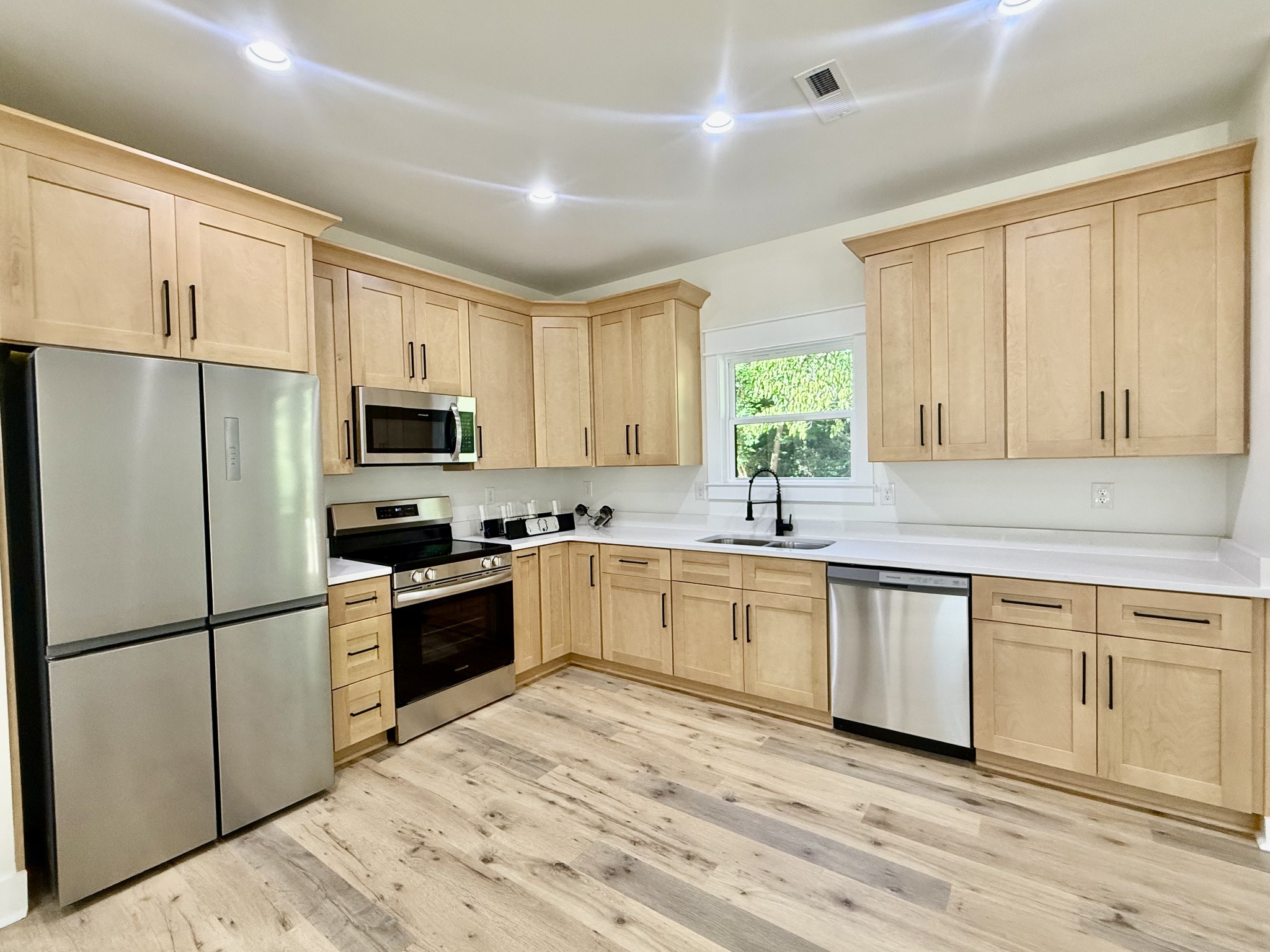 355 Summitville