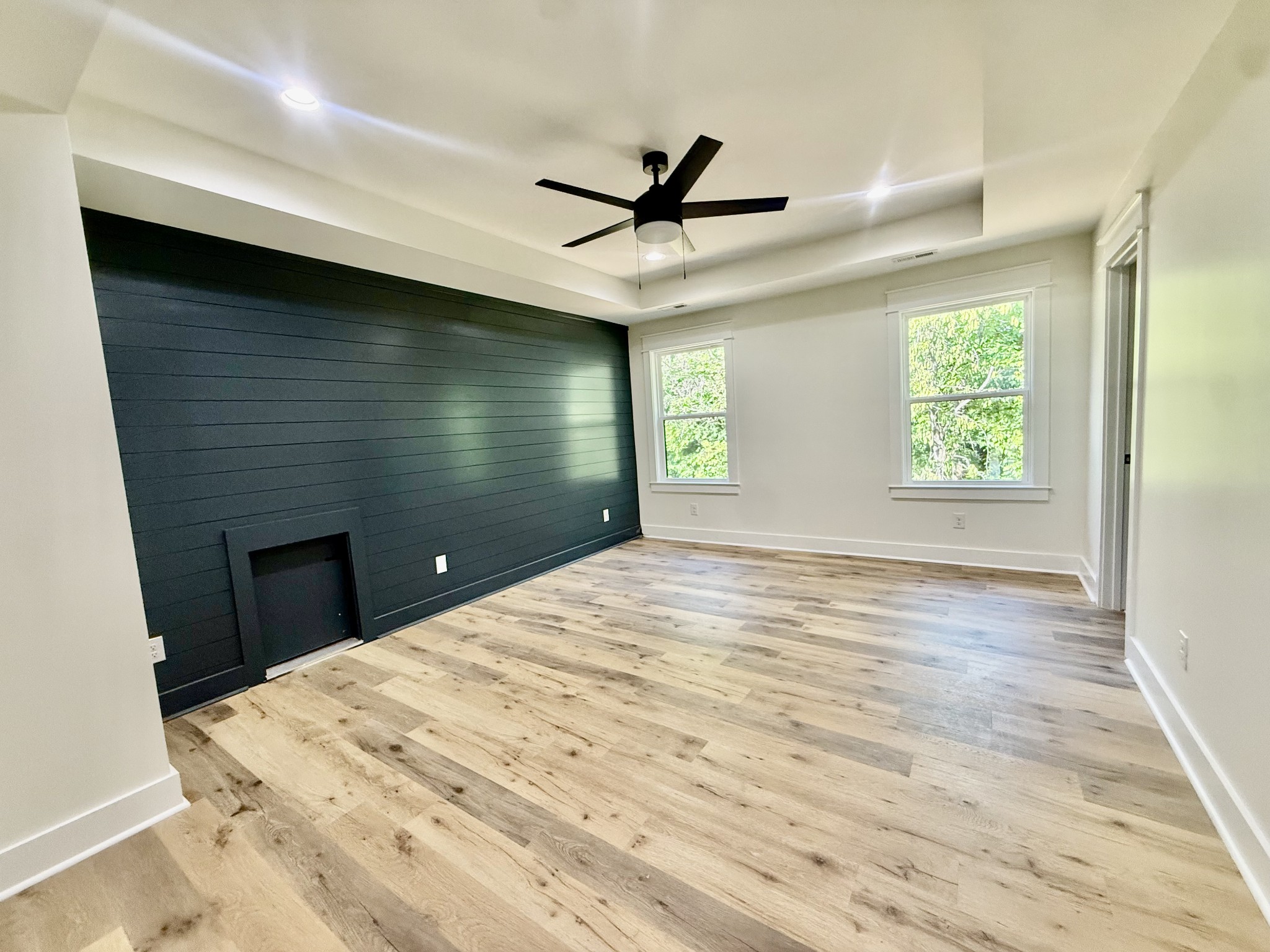 355 Summitville