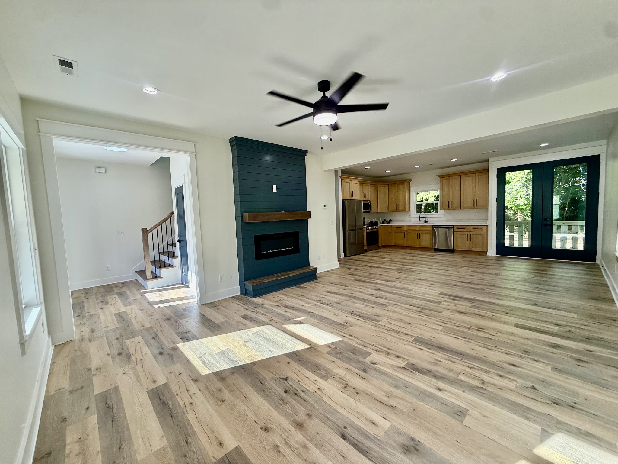 355 Summitville