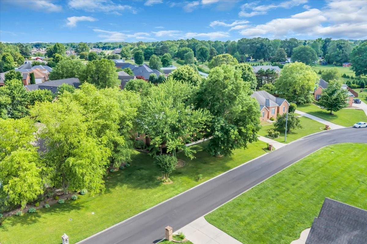 143 Hunters Ridge Dr