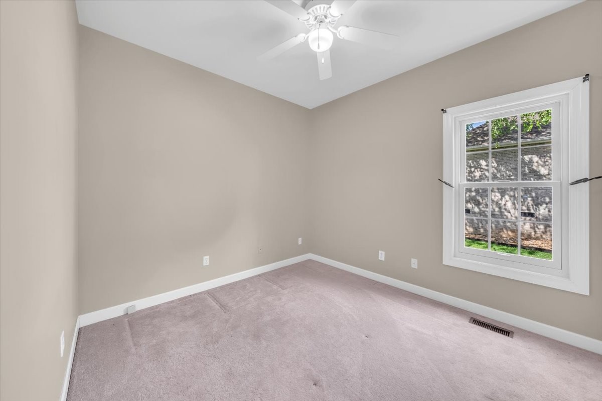 143 Hunters Ridge Dr