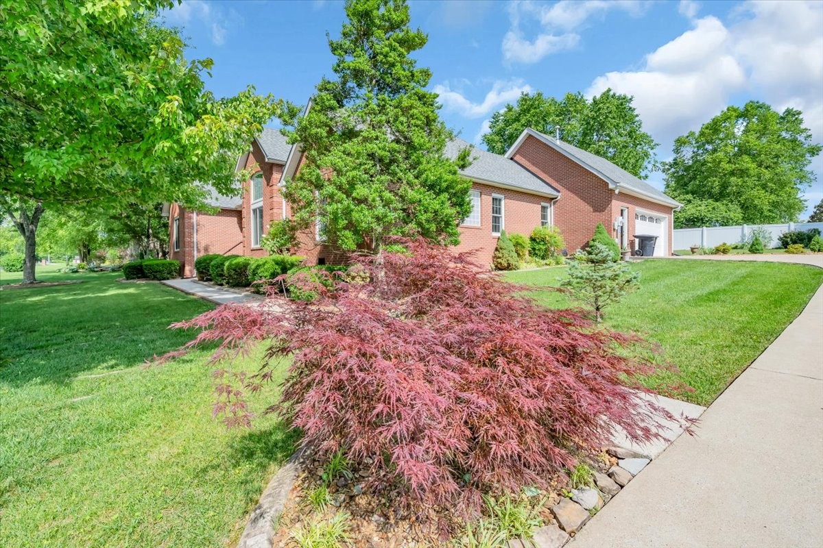 143 Hunters Ridge Dr