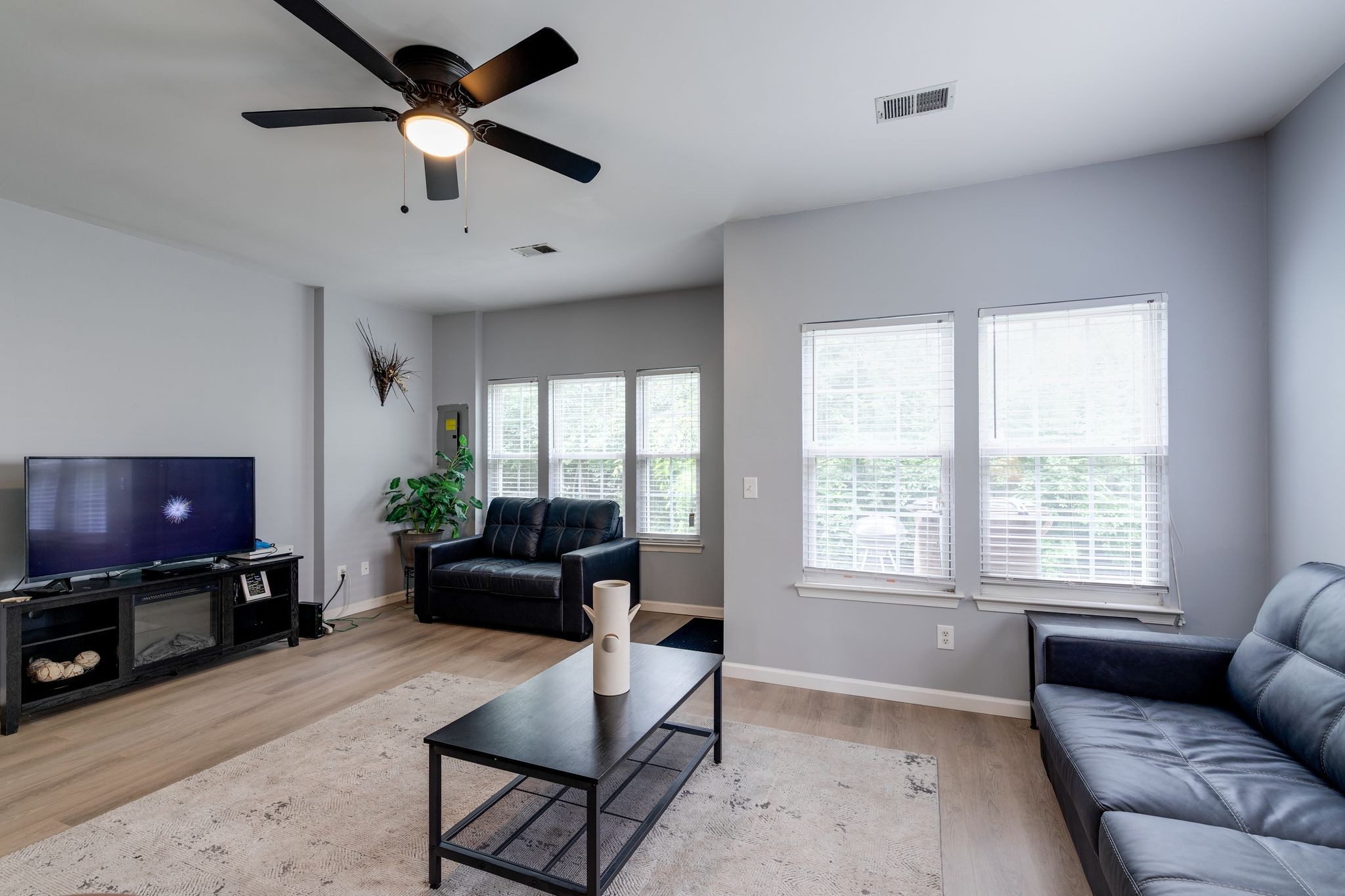 3401 Anderson Rd Unit: 12