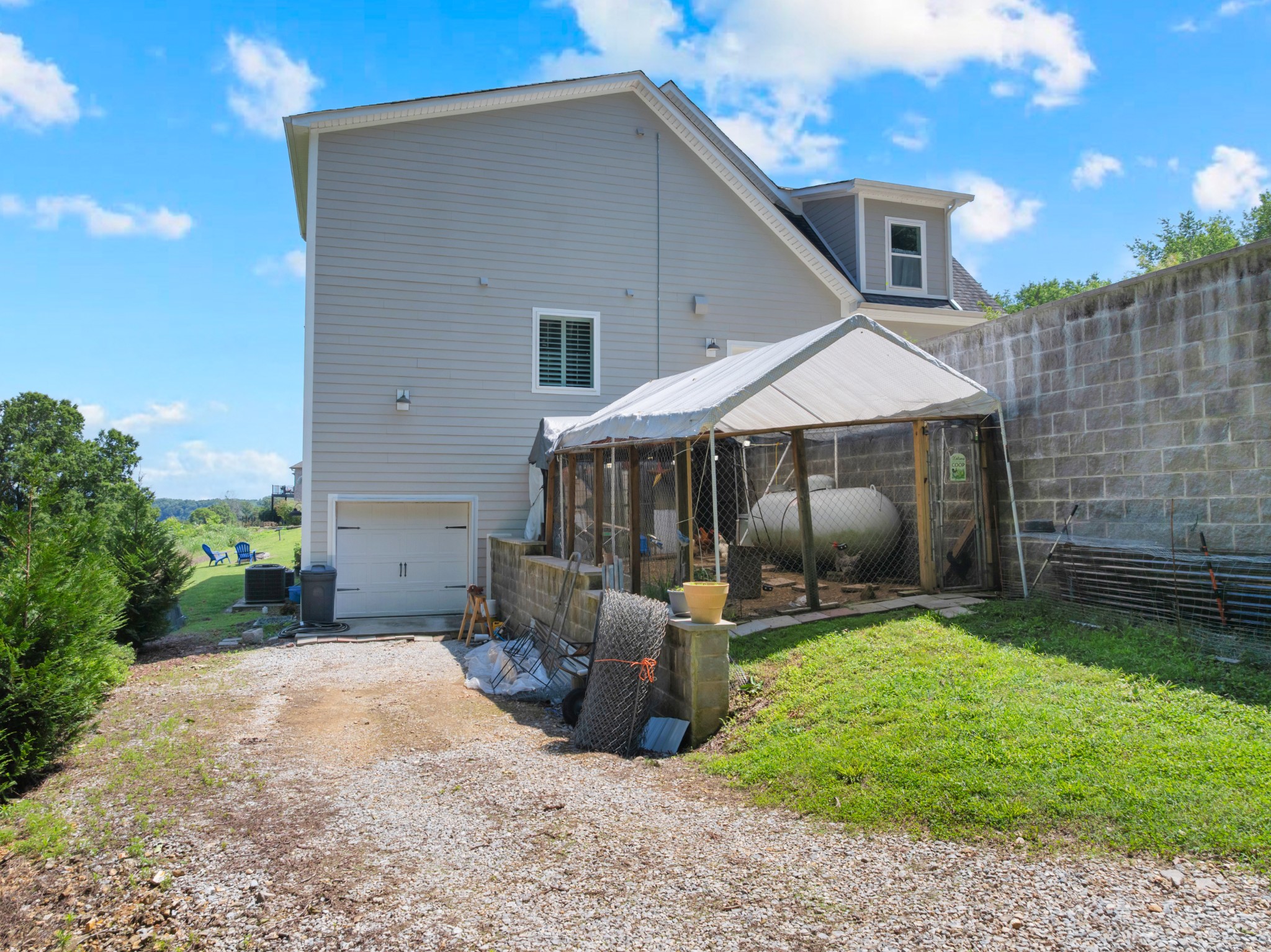 621 Lake Haven Dr