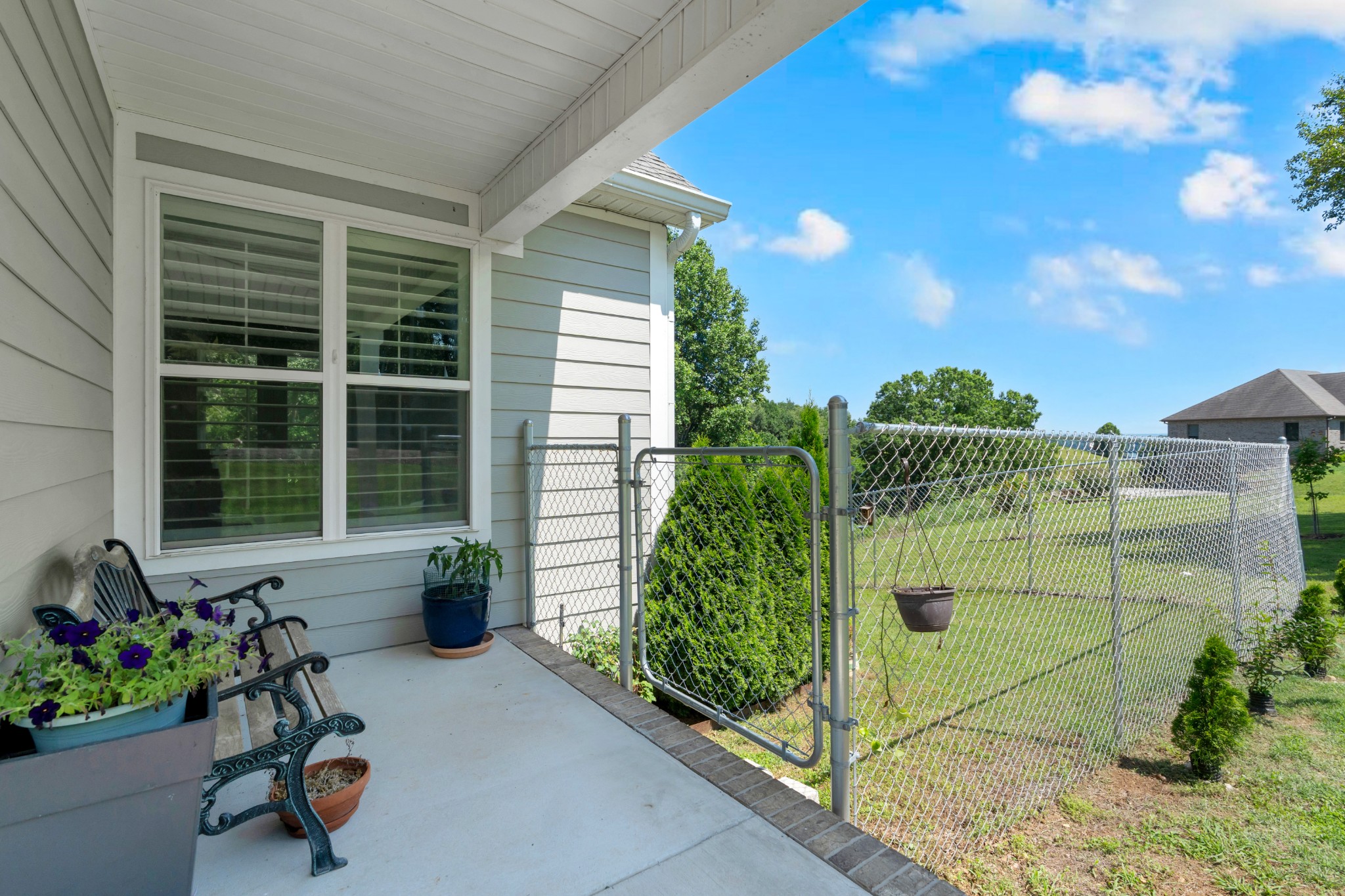 621 Lake Haven Dr