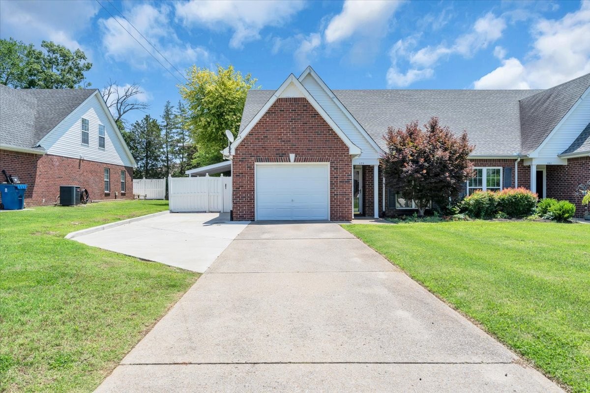 659 Potomac Pl