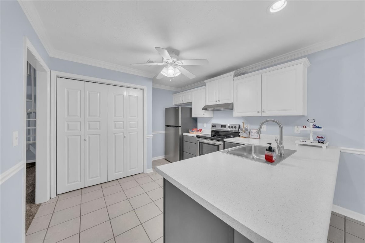 659 Potomac Pl
