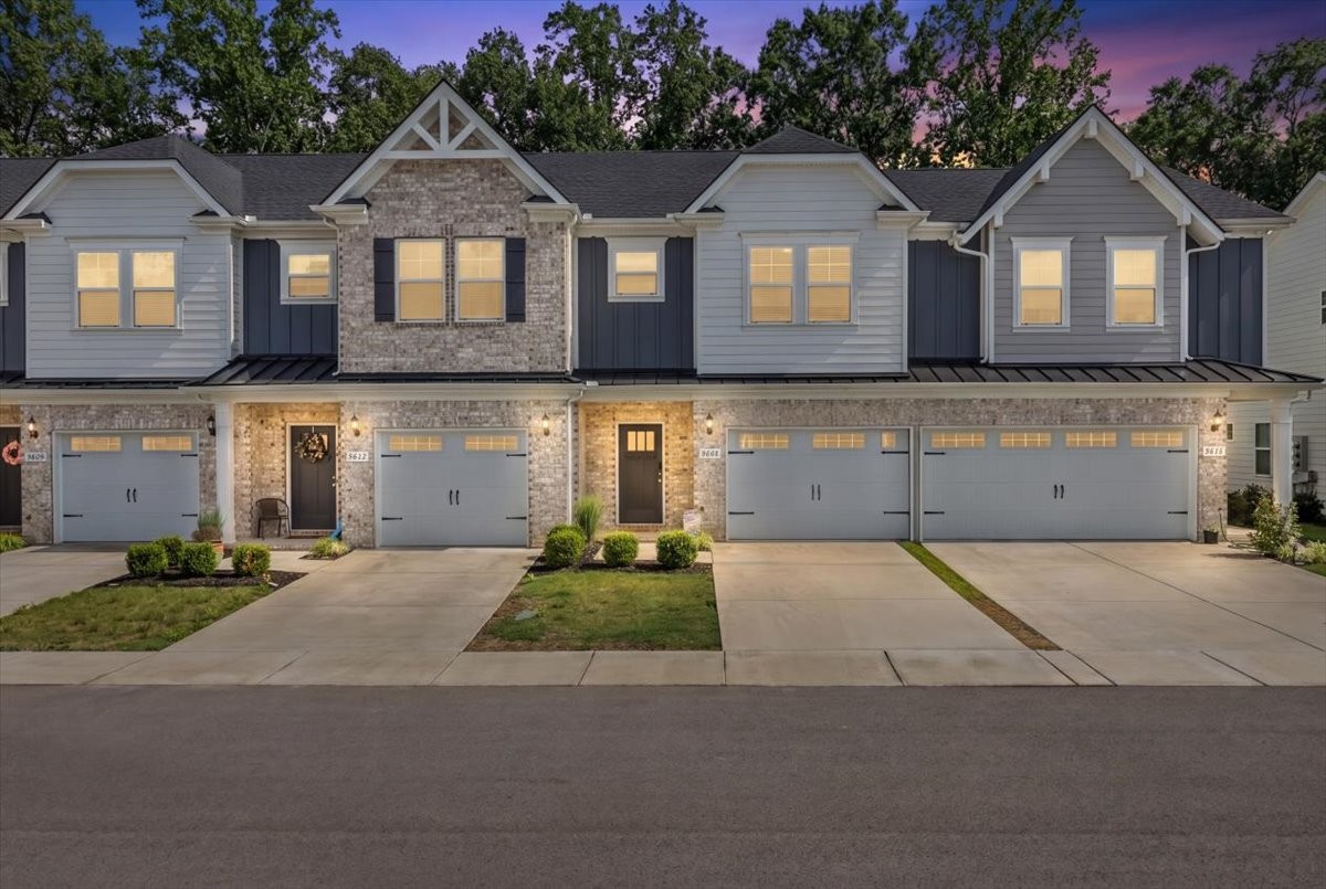 5613 Dockside Dr