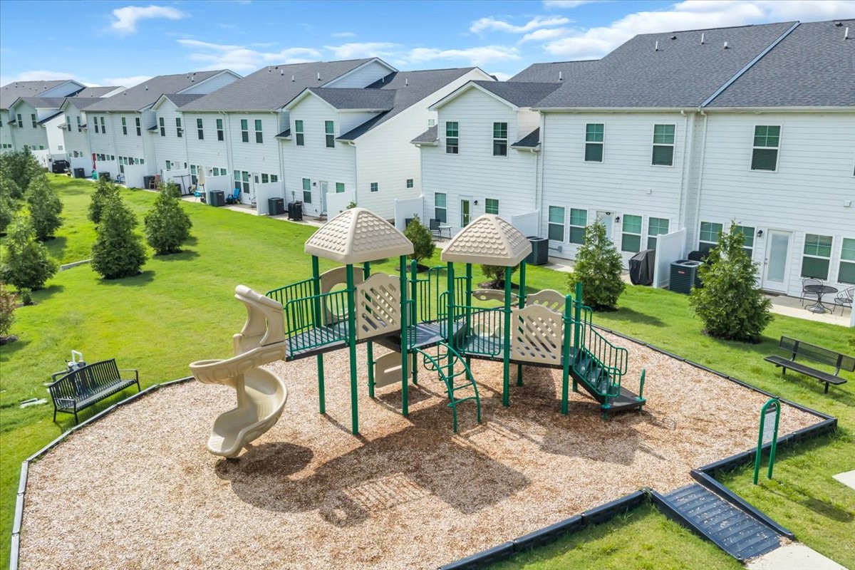 5613 Dockside Dr