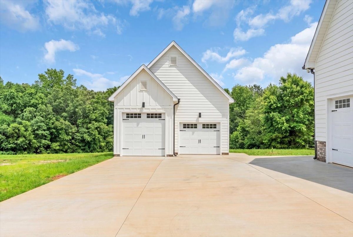 74 Summer Lake Ct
