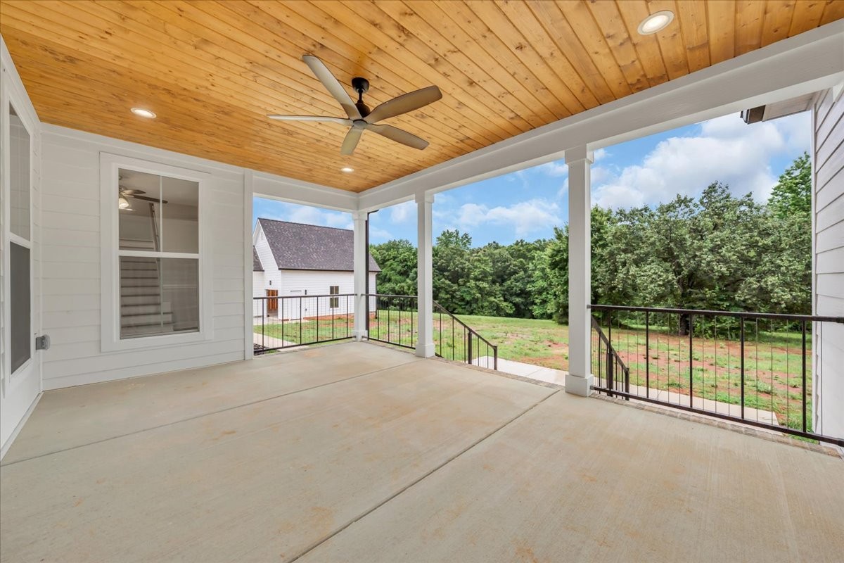 74 Summer Lake Ct