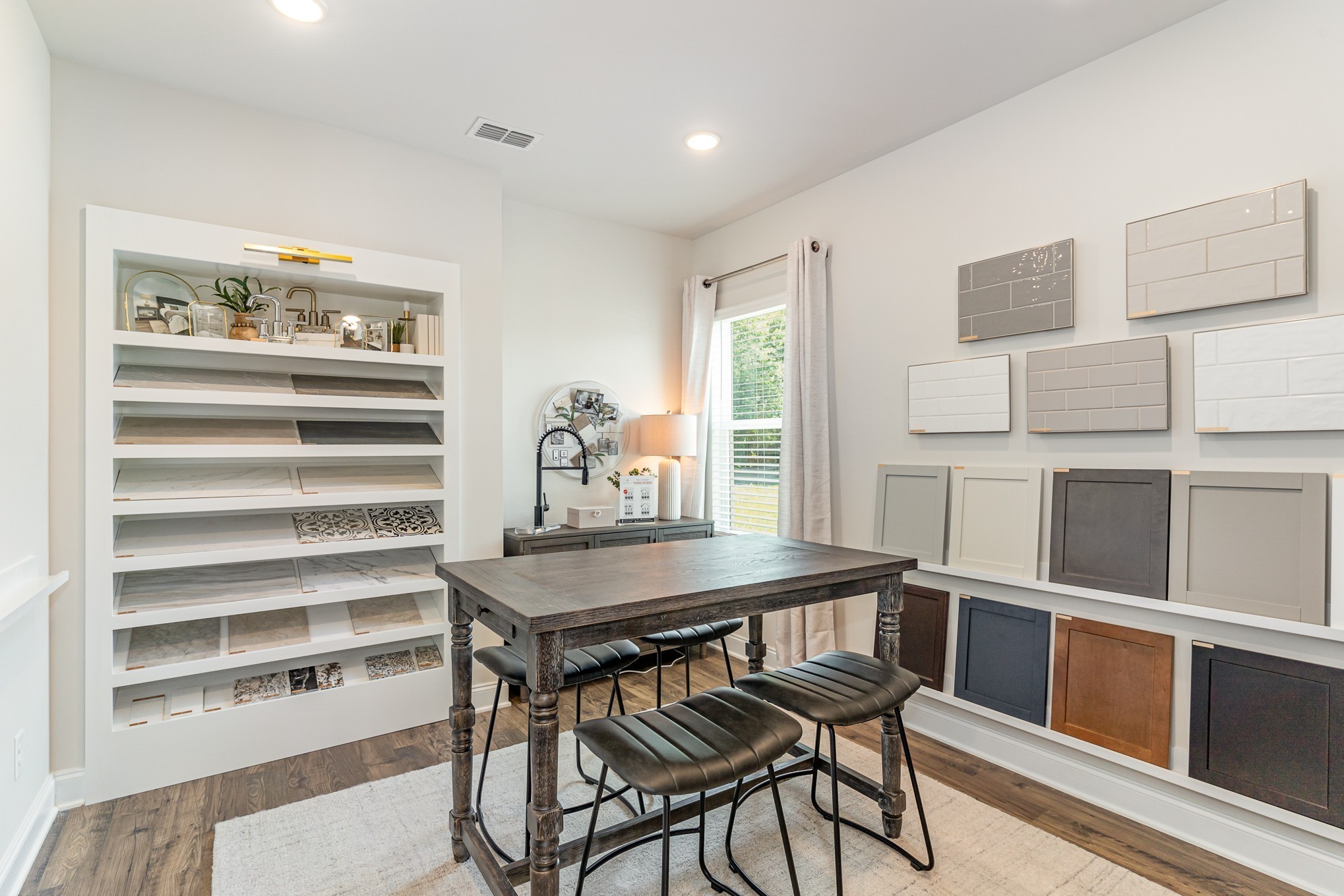 2312 Audubon Ln Unit: GTR052