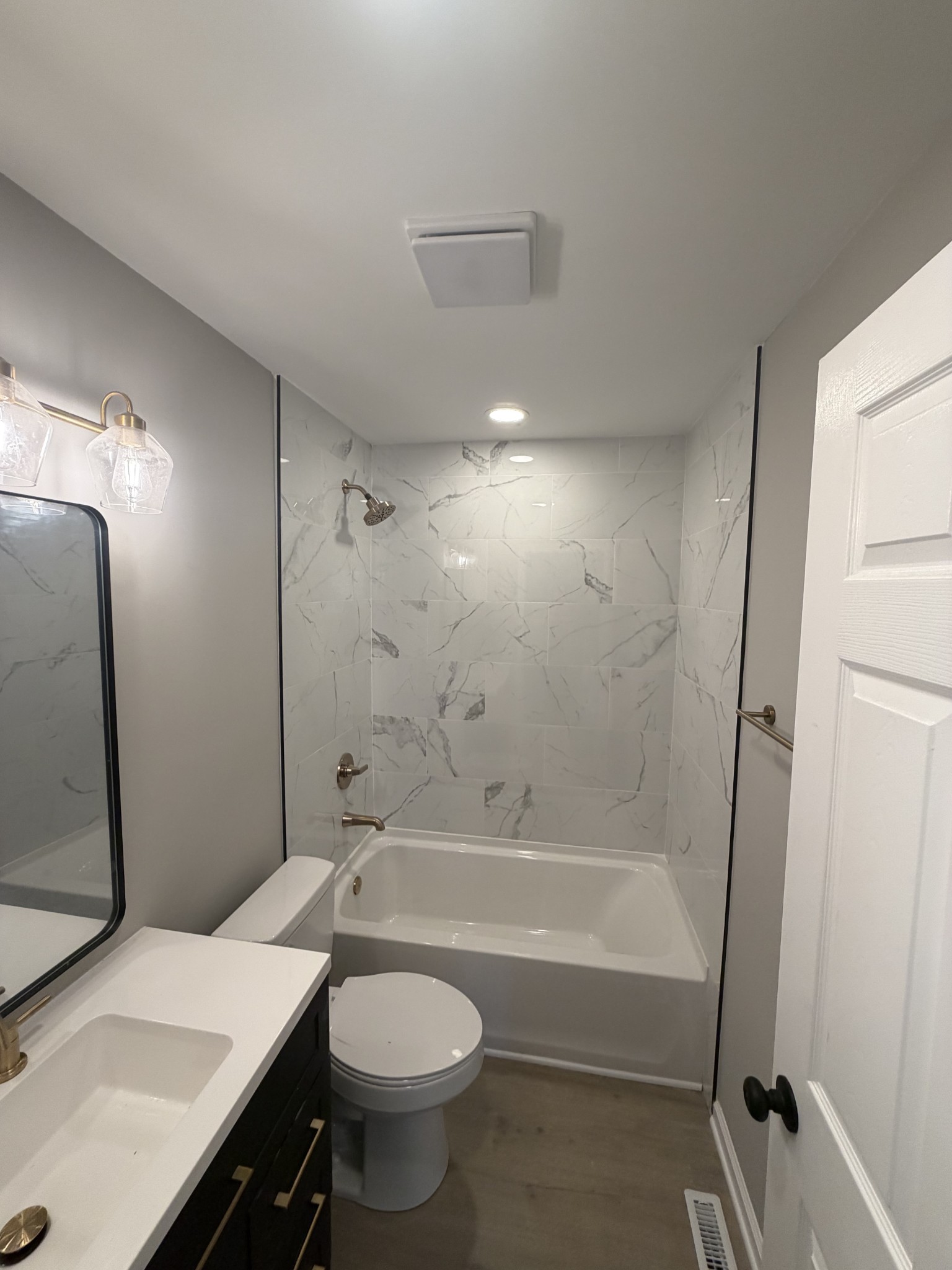 683 Shelton Ct