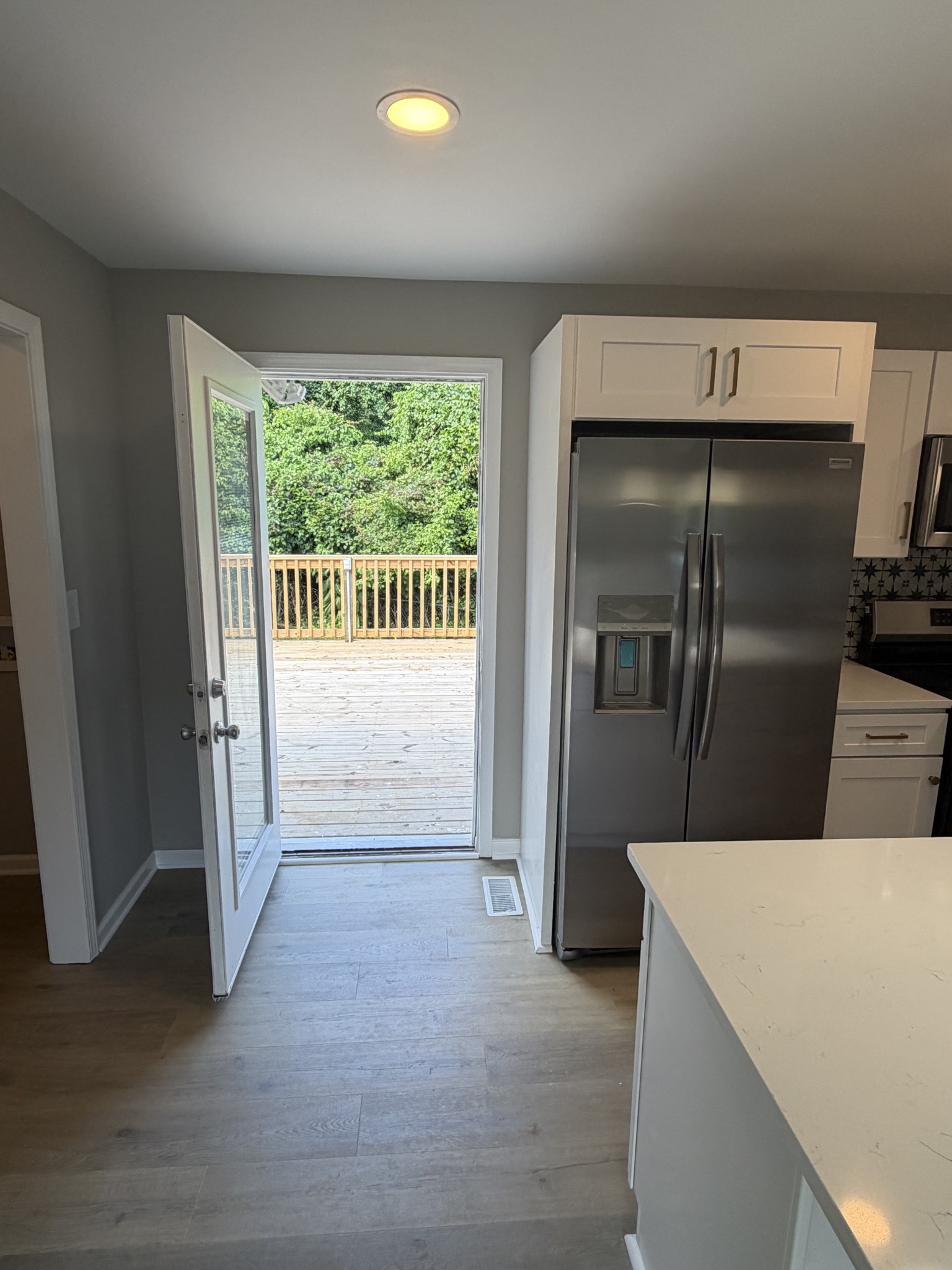 683 Shelton Ct