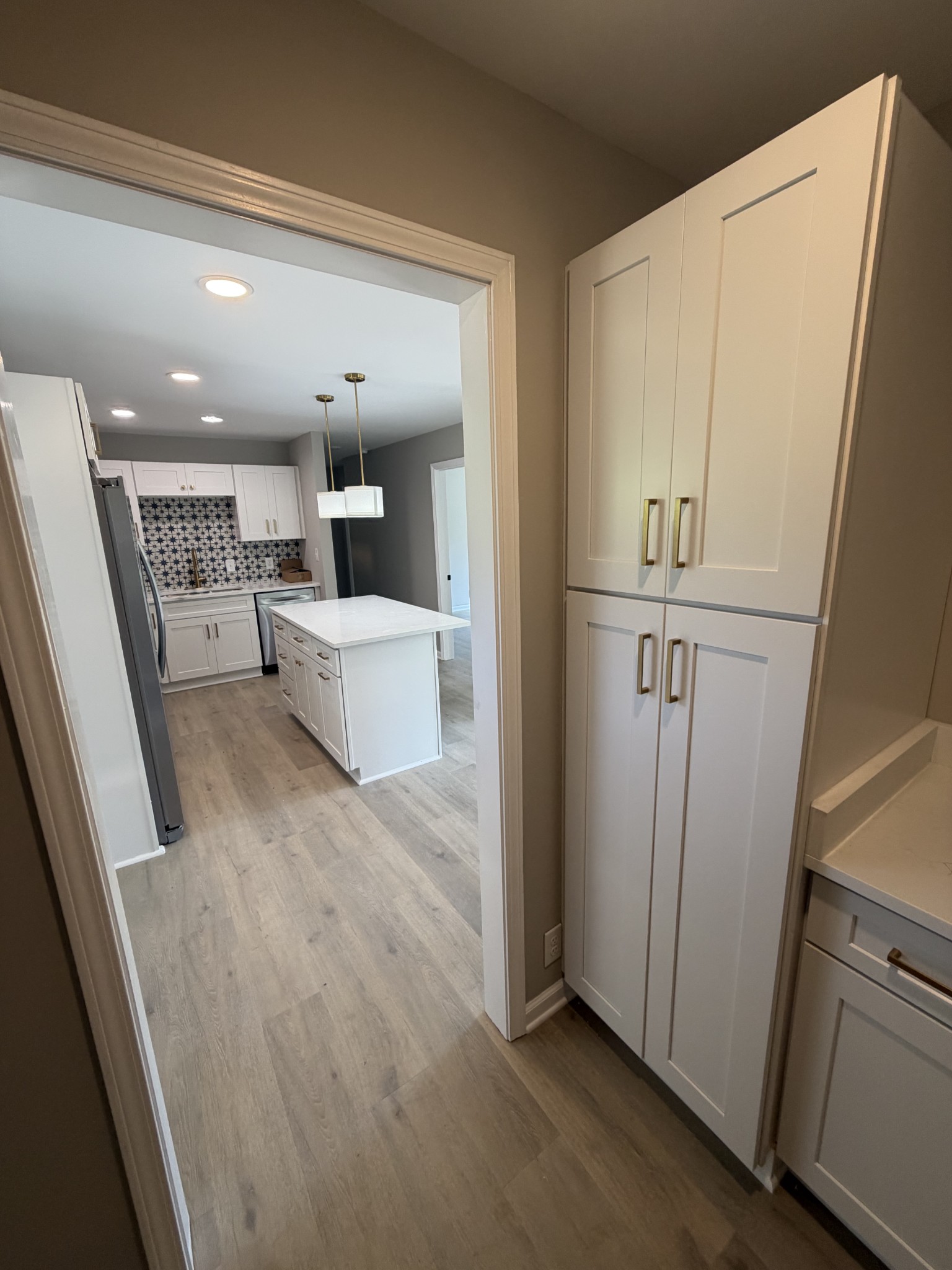 683 Shelton Ct