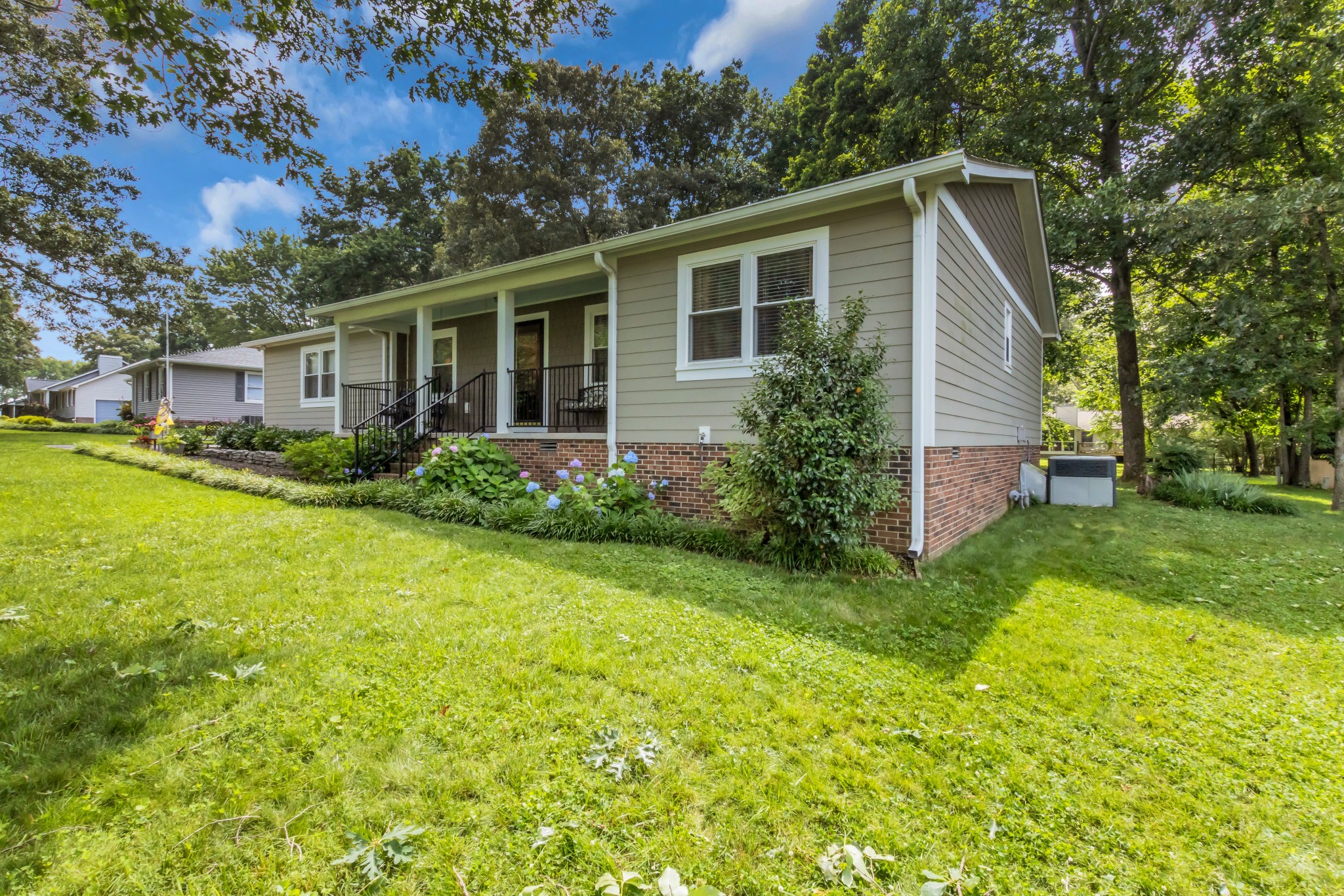 715 Wanda Ln