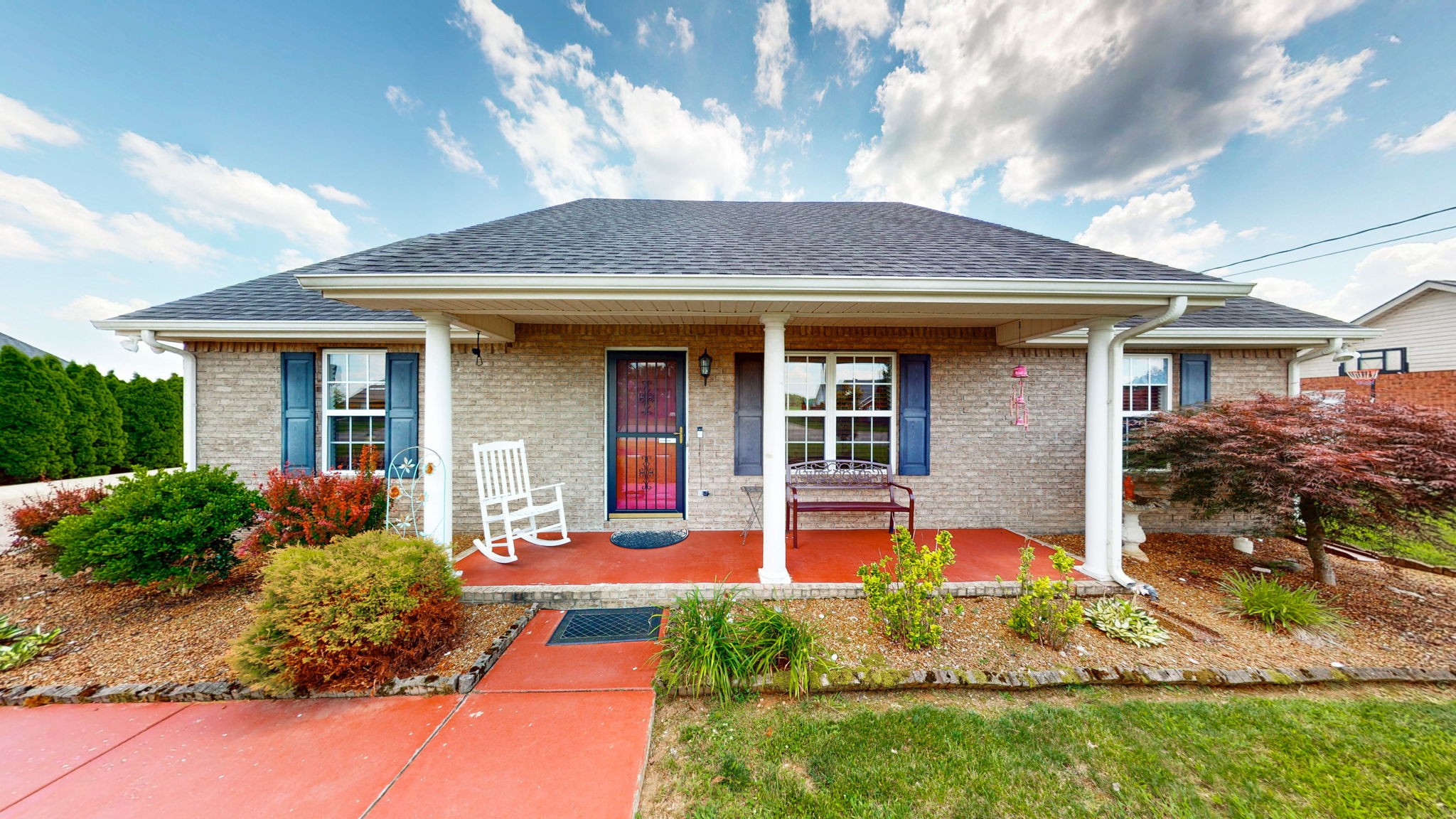 2938 Ridgewood Dr