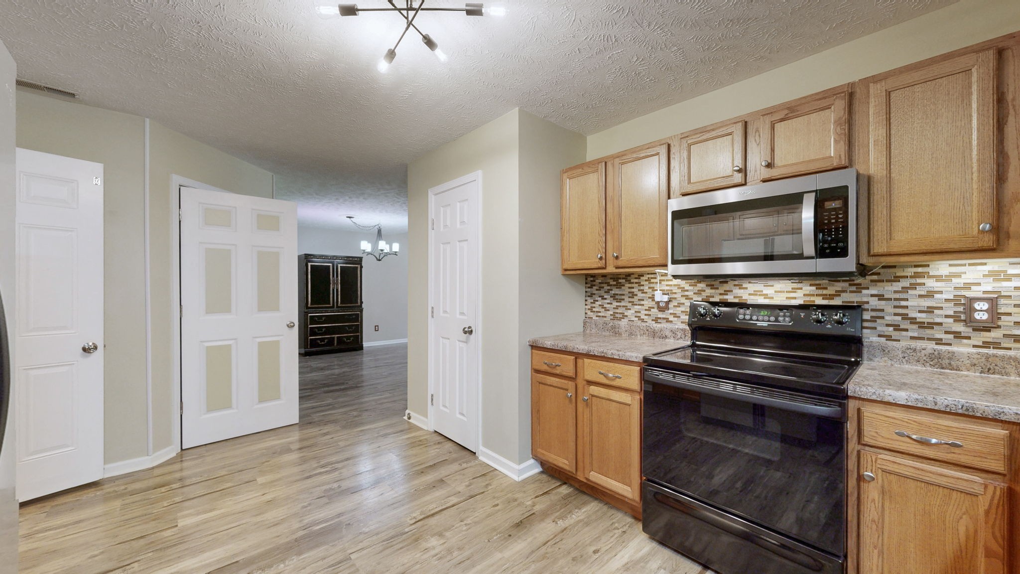2938 Ridgewood Dr