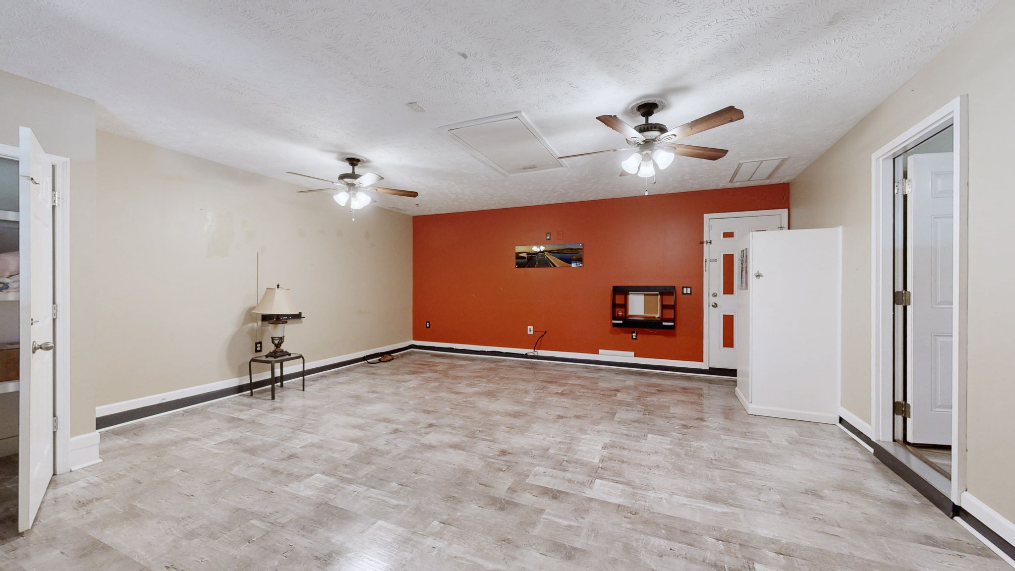 2938 Ridgewood Dr