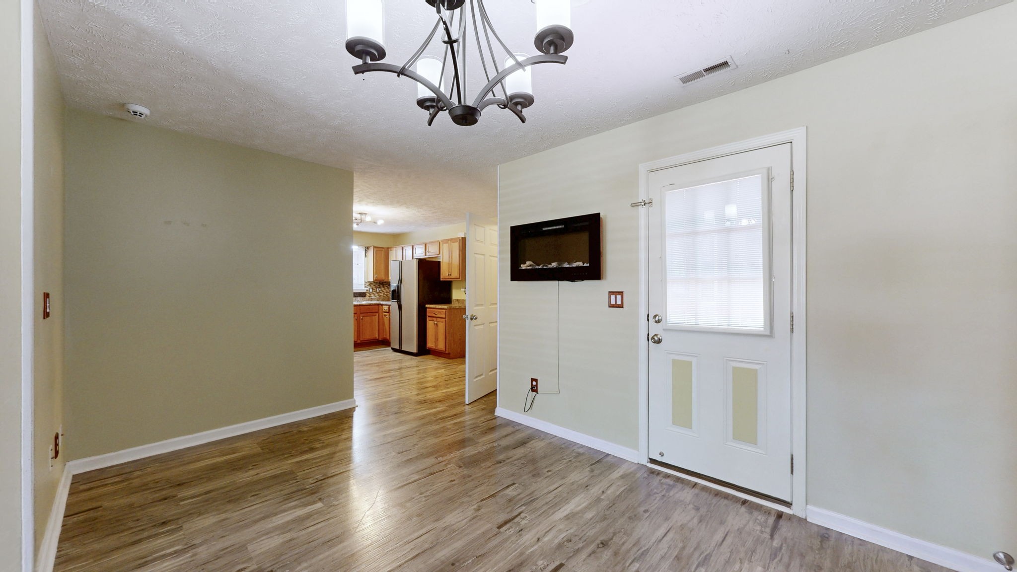2938 Ridgewood Dr