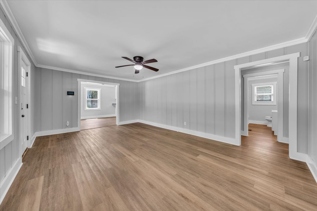 617 Fall River Rd
