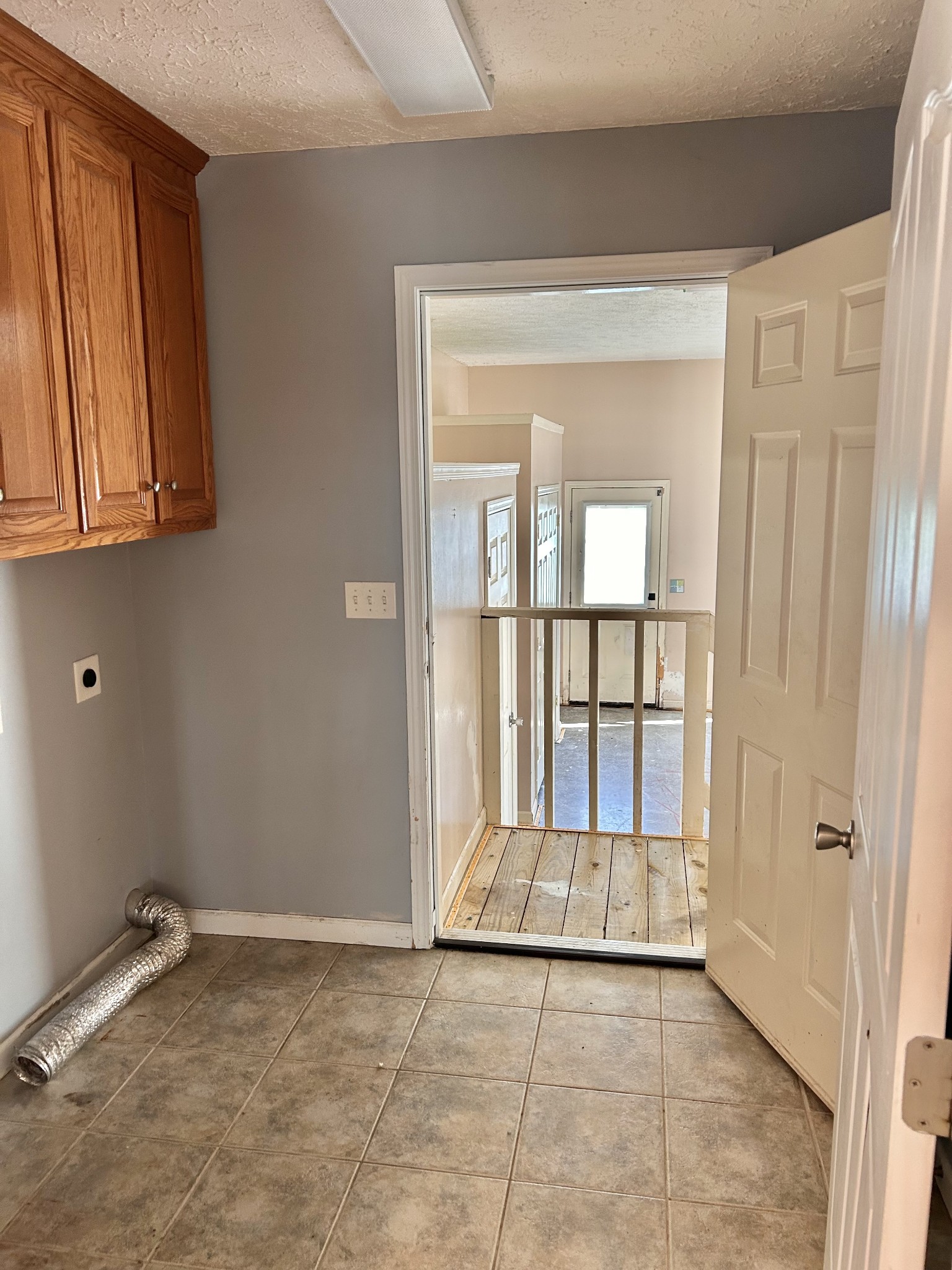 183 Grosch Dr