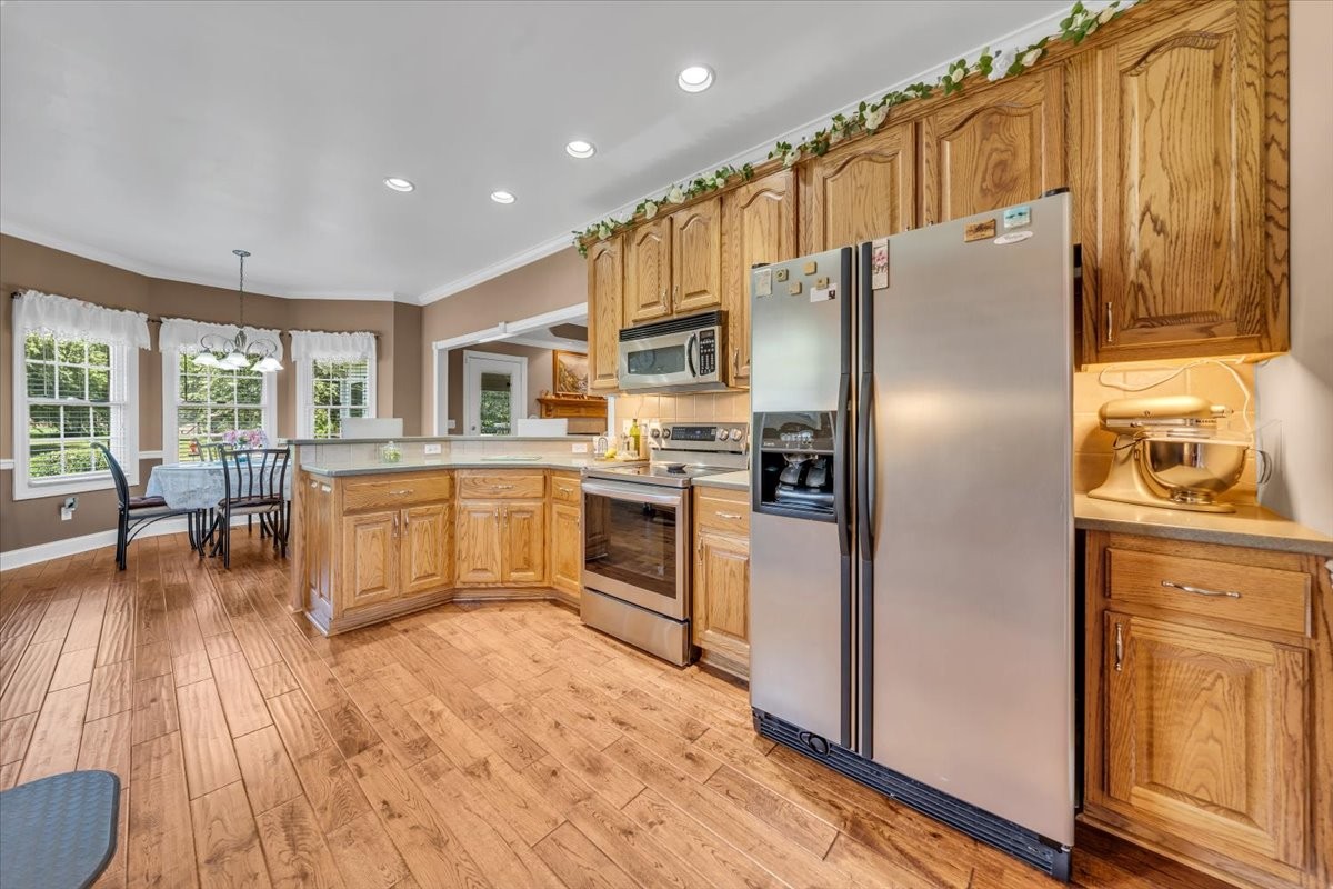 92 Freeman Ct
