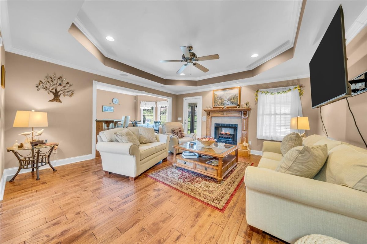 92 Freeman Ct